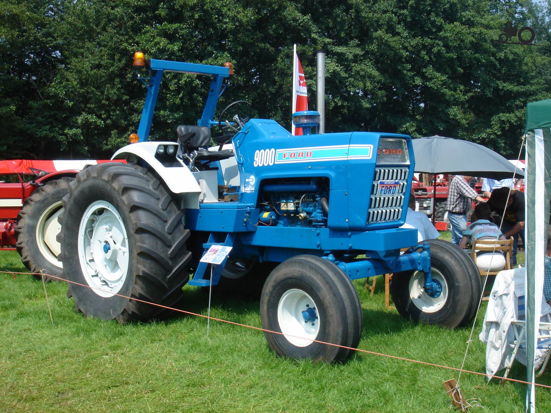 Ford 9000