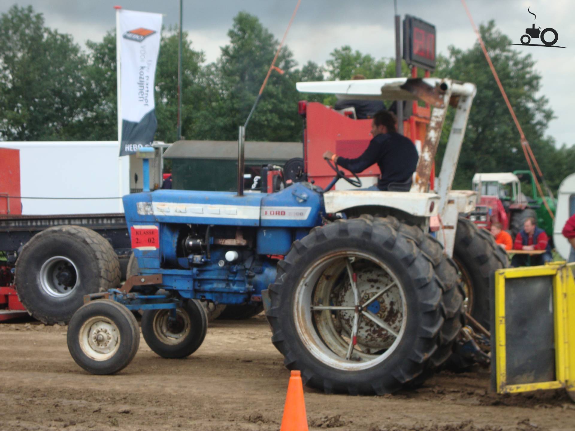 Ford 5200 United Kingdom Tractor Picture 503381