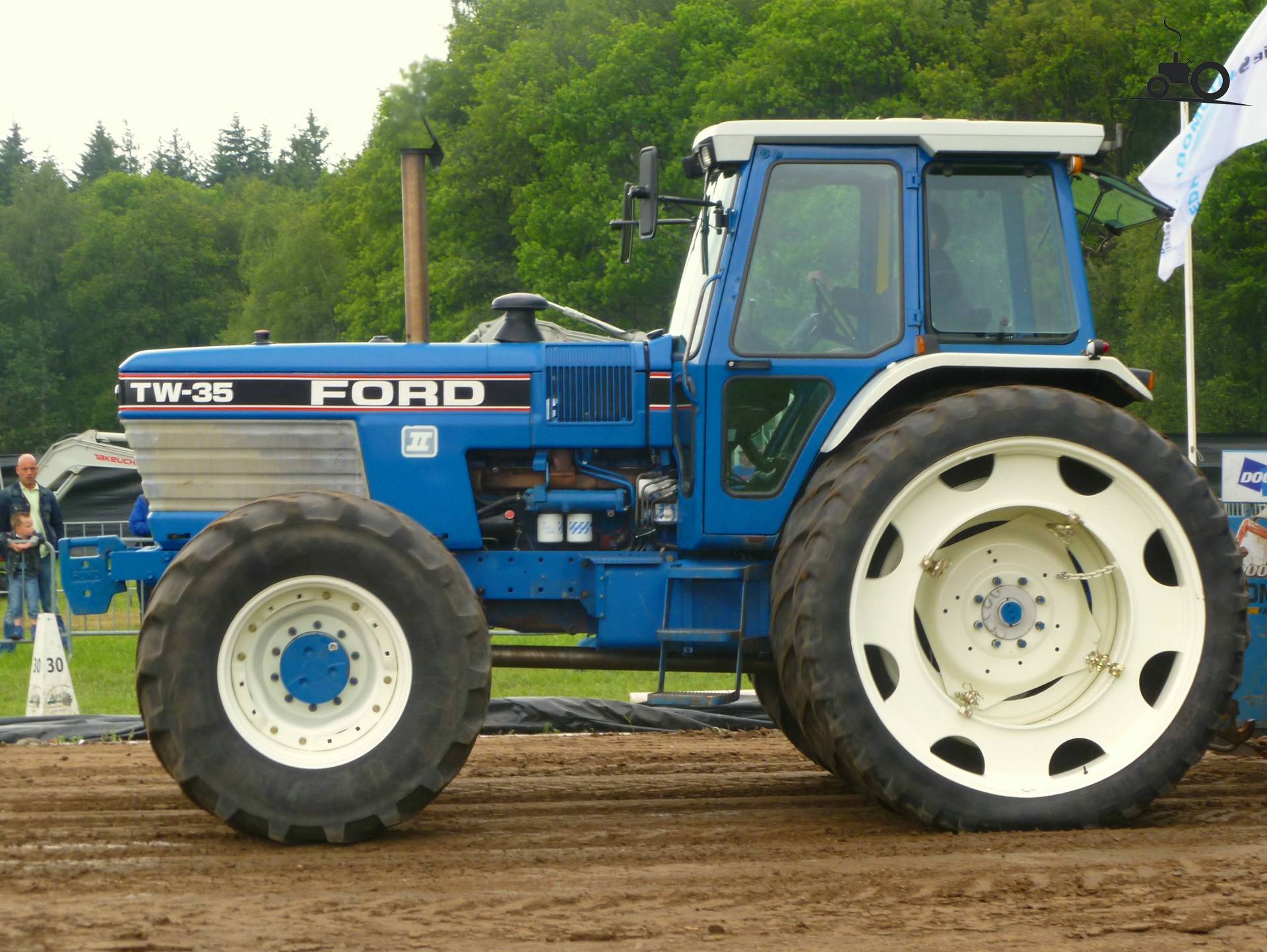 Foto Ford TW 35 #618060