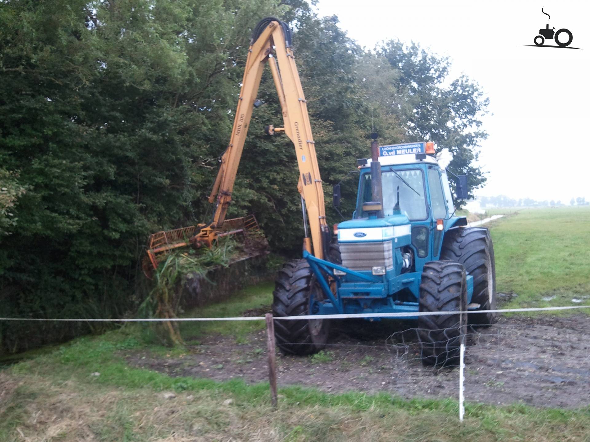 Foto Ford TW 15 #689330