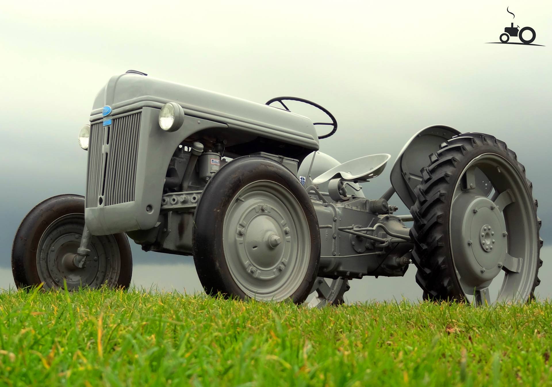 Ford 2N Fan Club - Specs, Photos, Reviews & Forum
