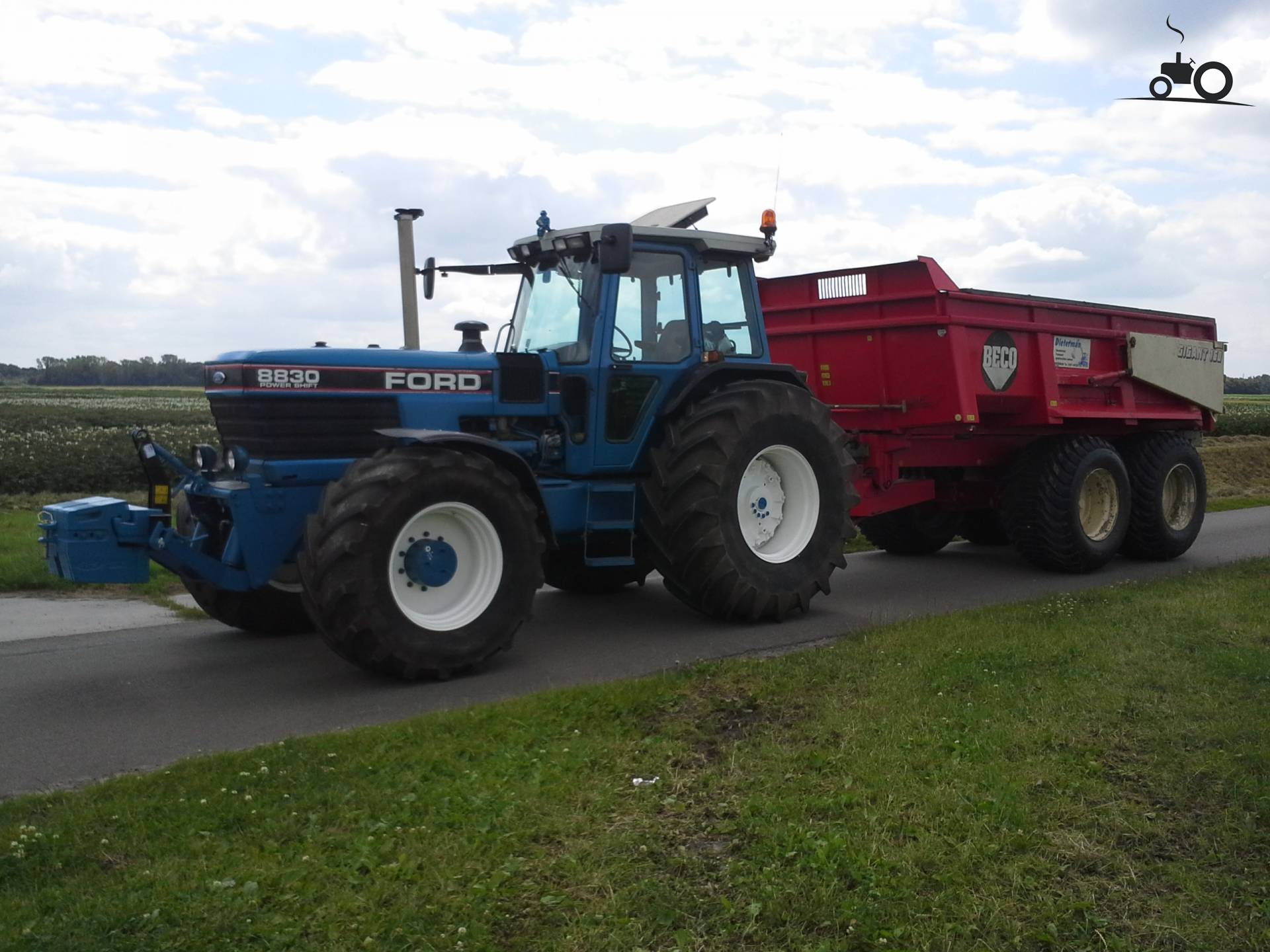 Foto Ford 8830 #856233