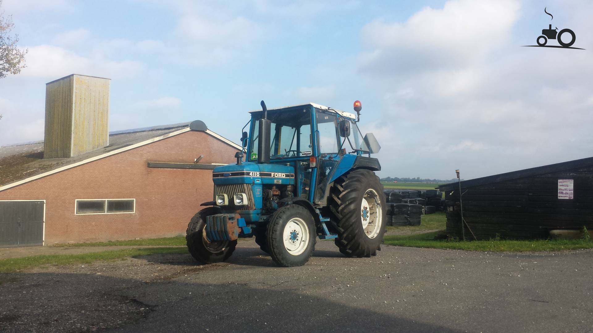 Ford 4110 - United Kingdom - Tractor picture #986193