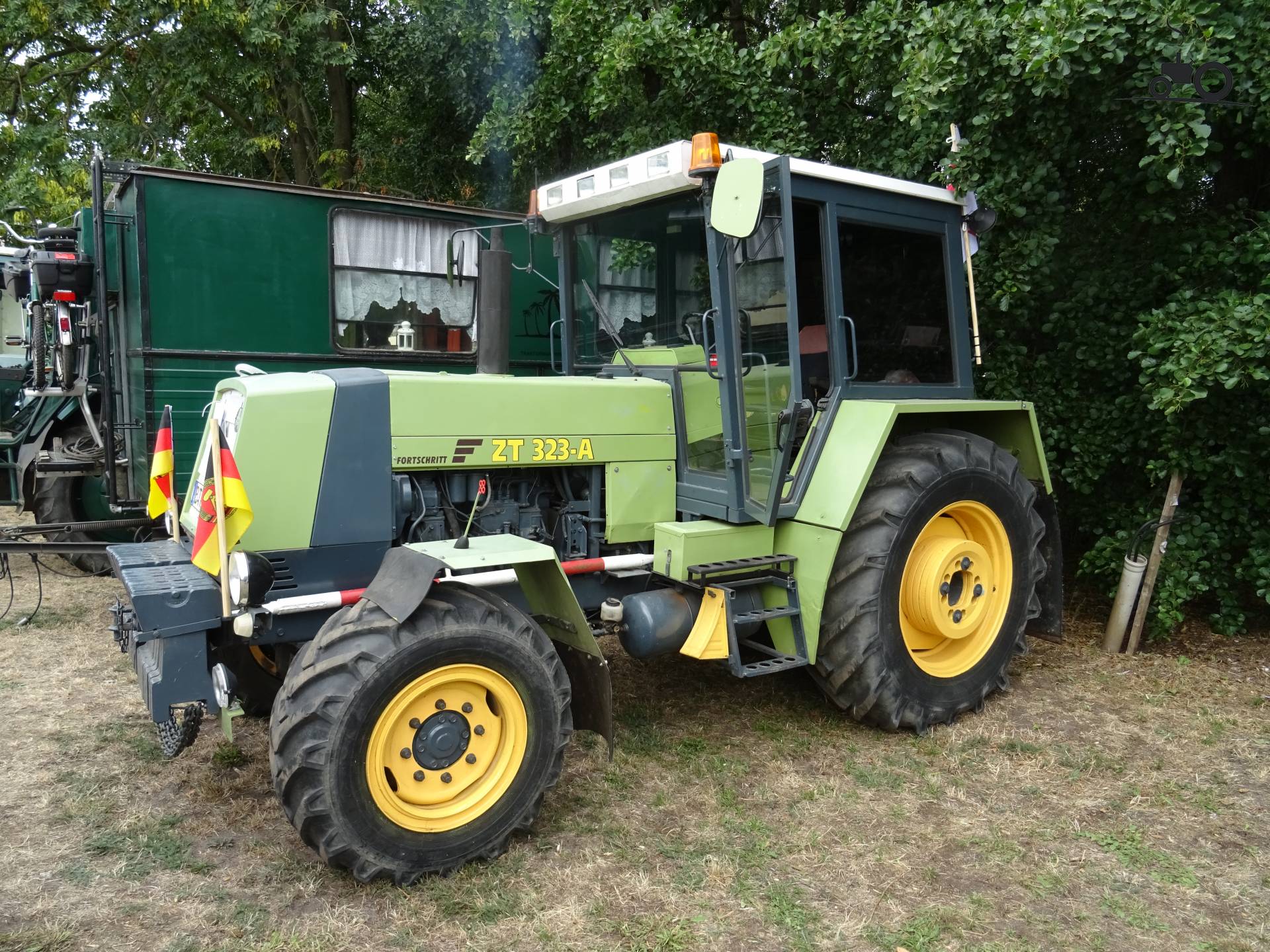 Foto Fortschritt ZT 323 1247528