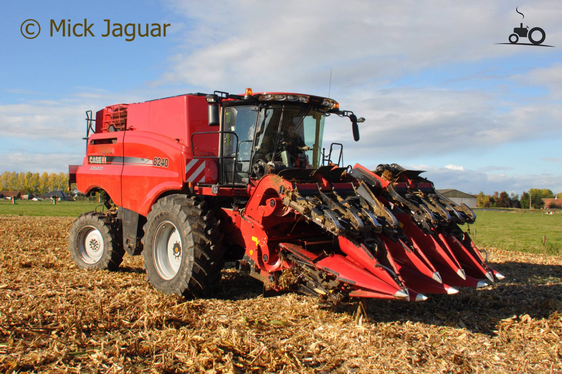 Foto Case IH Axial Flow 8240 (Combine) #1137007