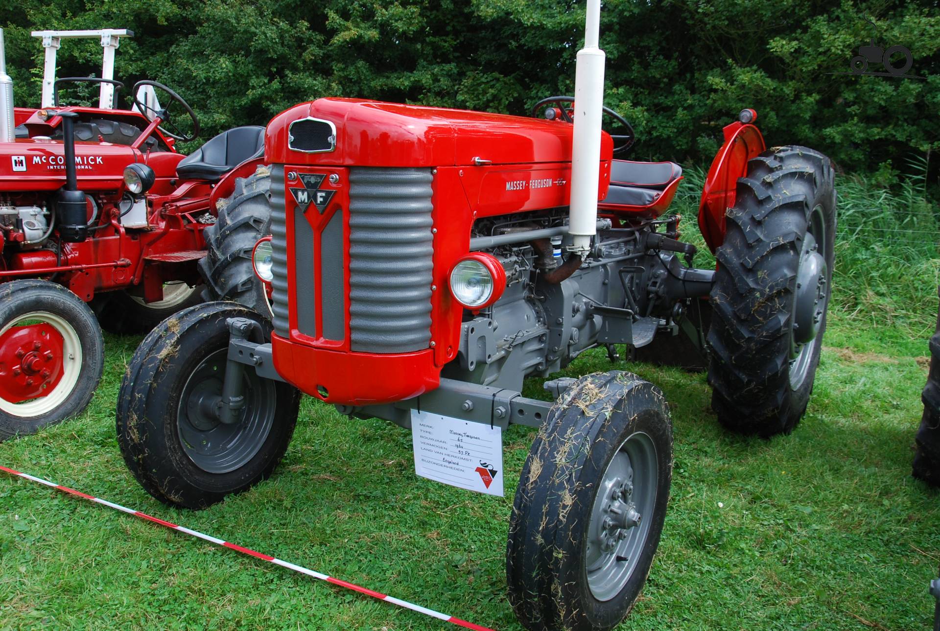 Massey Ferguson 65 Deutschland Traktor Foto 1392968 8832