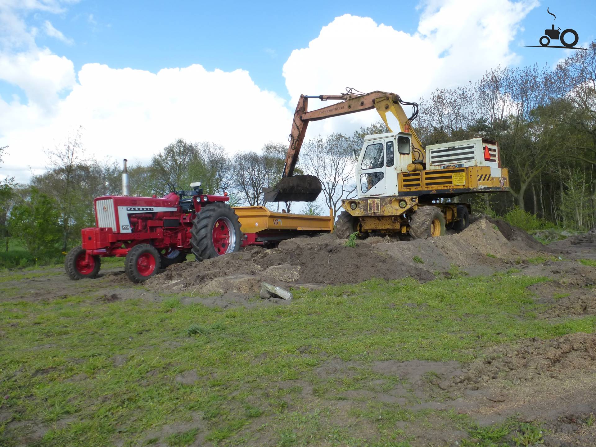 International Yumbo 3965 (graafmachine)