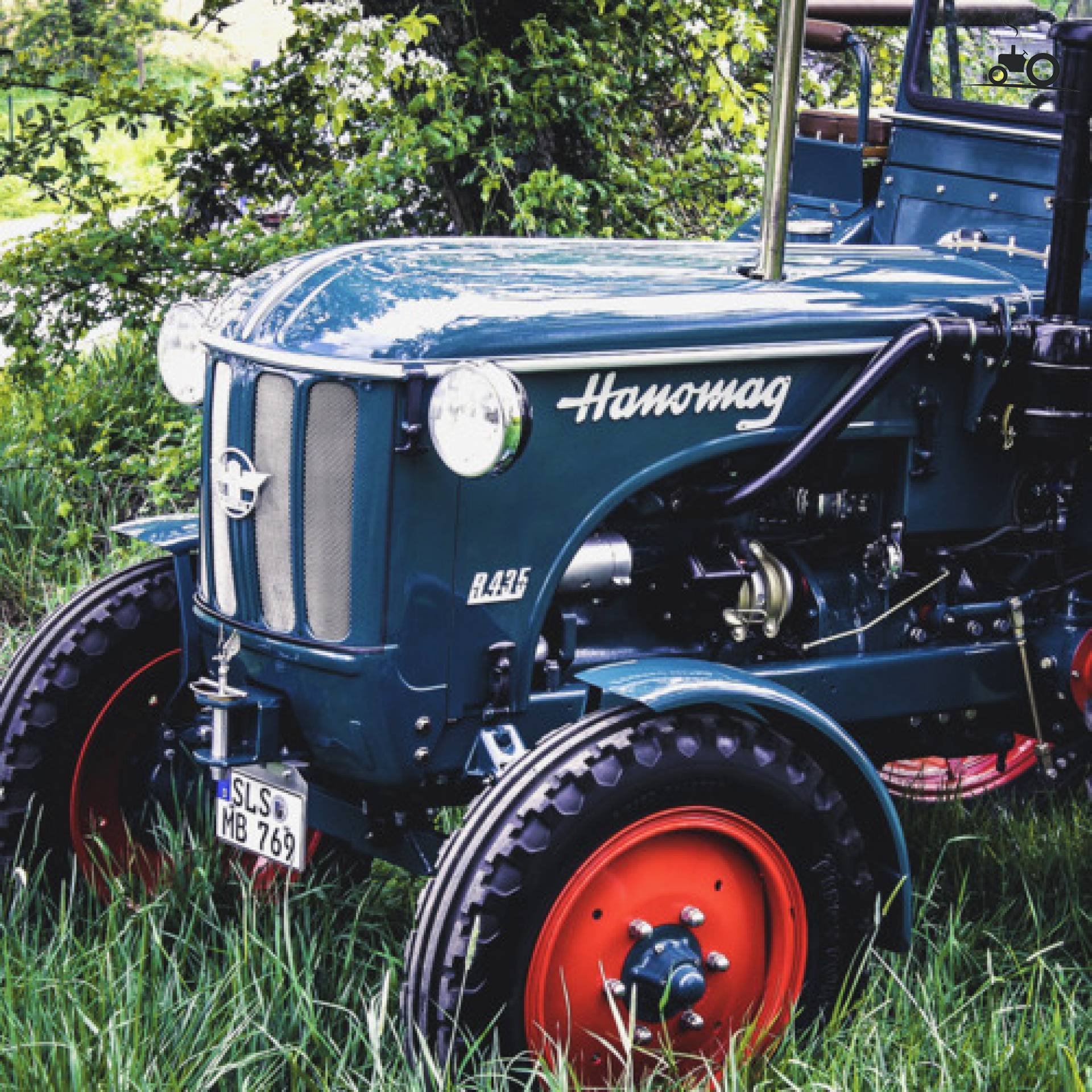 Hanomag R435