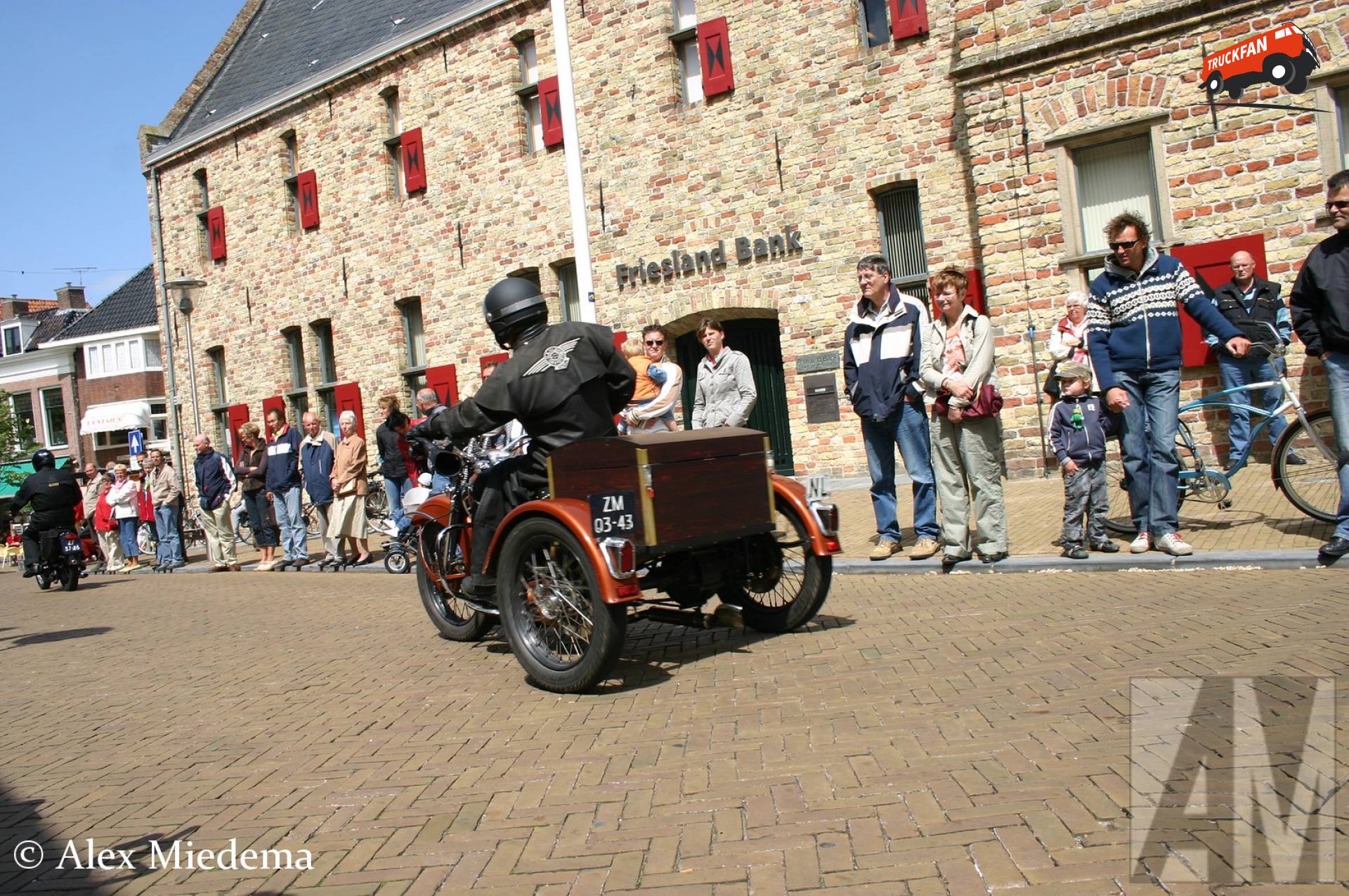 Harley-Davidson WLA Fanclub - Specificaties, Foto's, Reviews & Forum