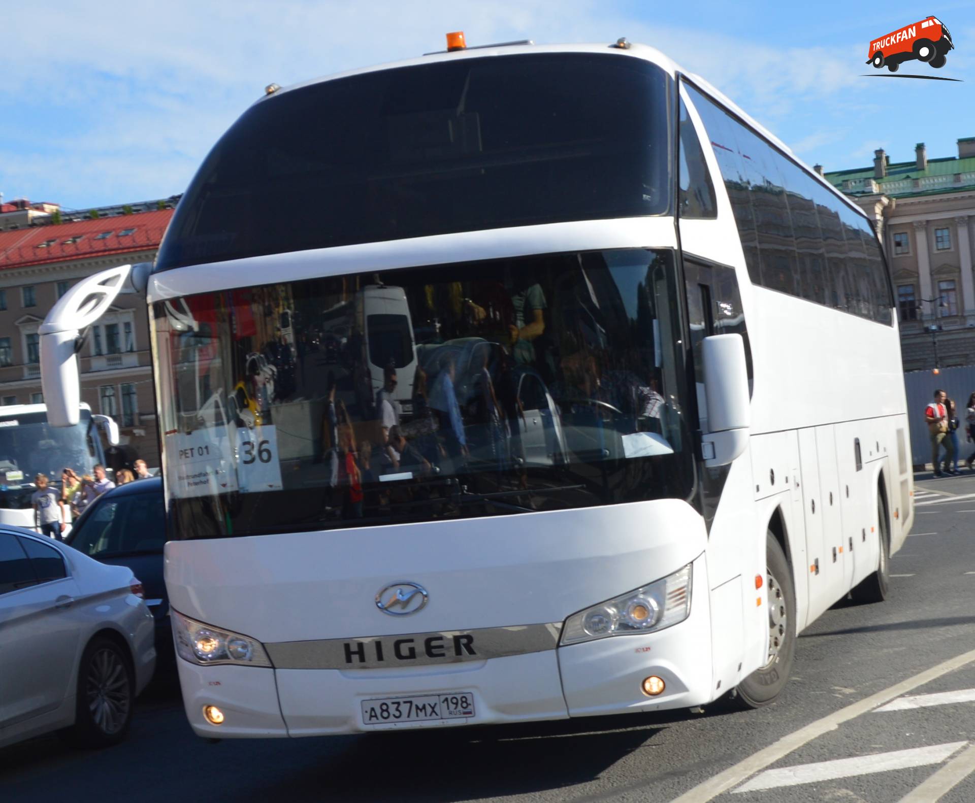 Higer bus Fanclub - Specificaties, Foto's, Reviews & Forum