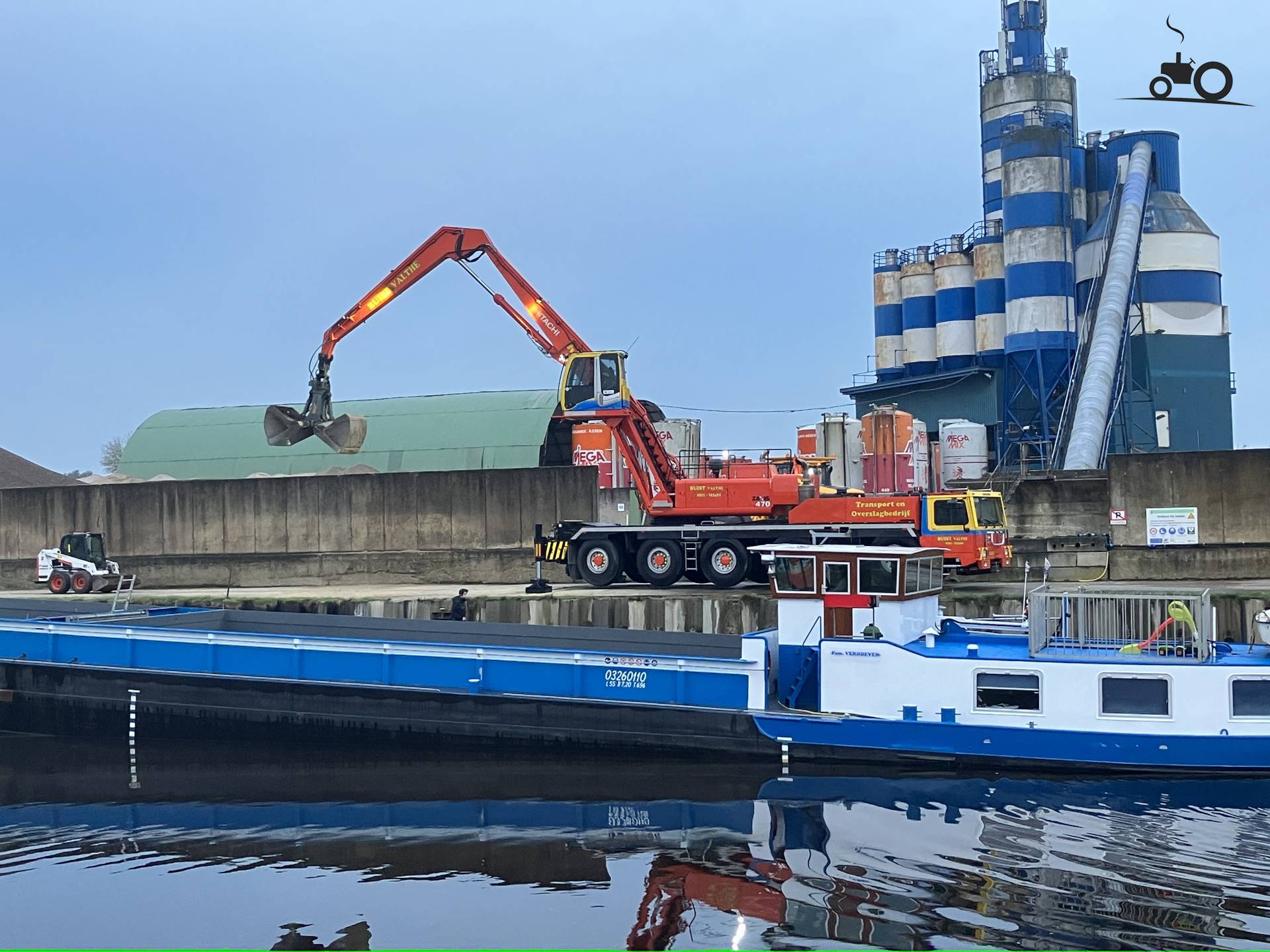 Foto Hitachi Zaxis 470 Van Kraan En Transportbedrijf Buist