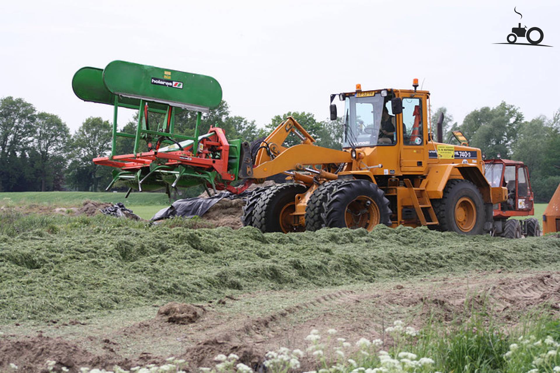Foto Hyundai HL 740-3 van Loon- Grondverzet Bedrijf Th W Mateman