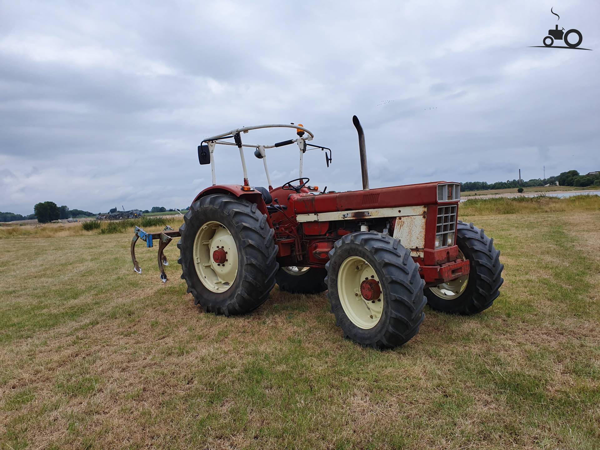 Foto International 1046 #1311164