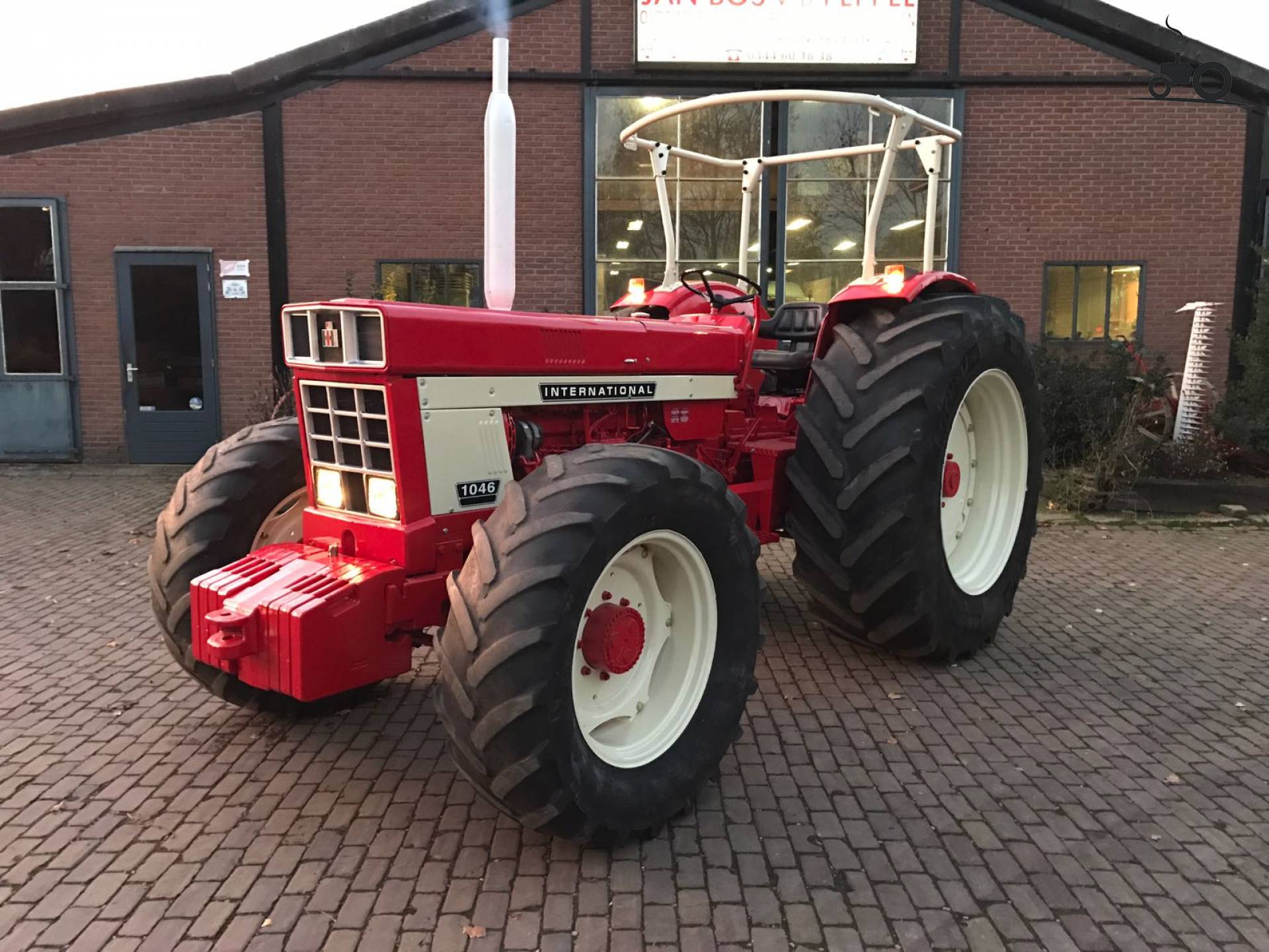 Foto International 1046 #1128019