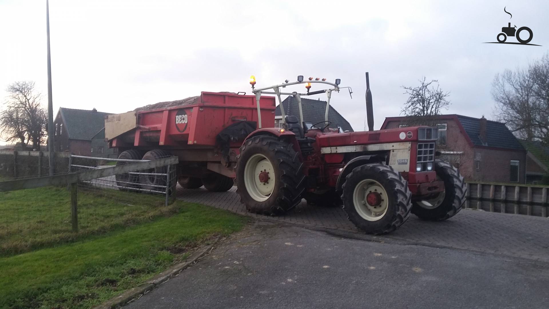 Foto International 1046 #1134268