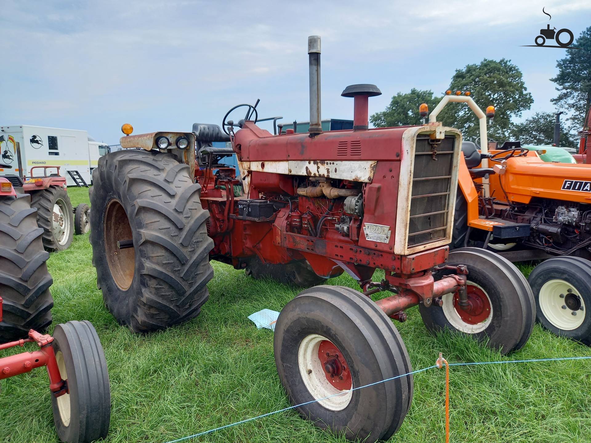International 1206 Fanclub - Specificaties, Foto's, Reviews & Forum