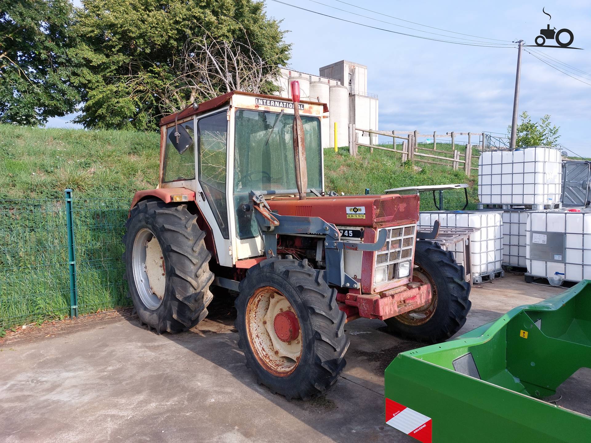 International 745 - Laatste Updates, Foto's & Video's - Pagina 1
