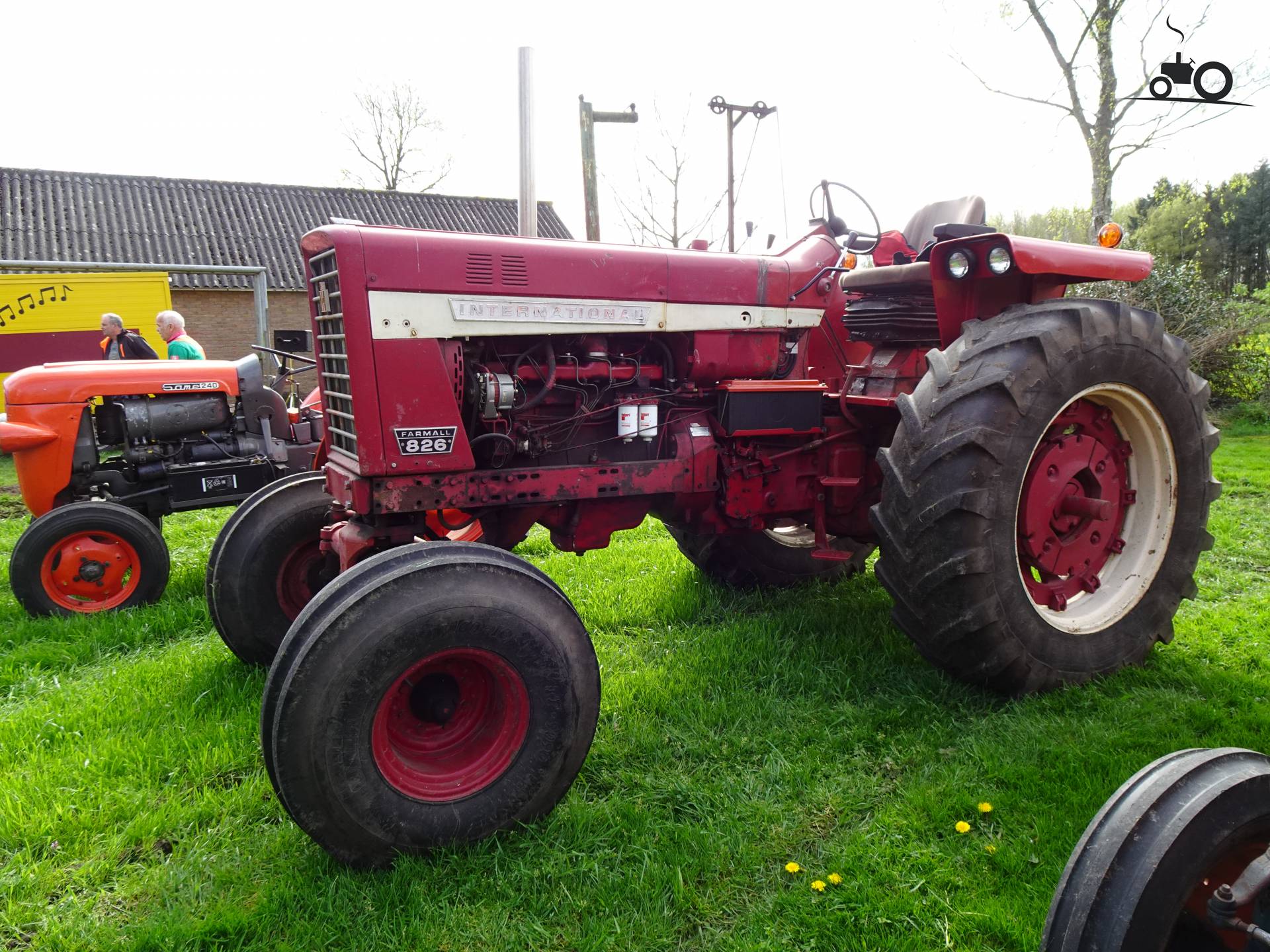 International 826 - Laatste Updates, Foto's & Video's - Pagina 1