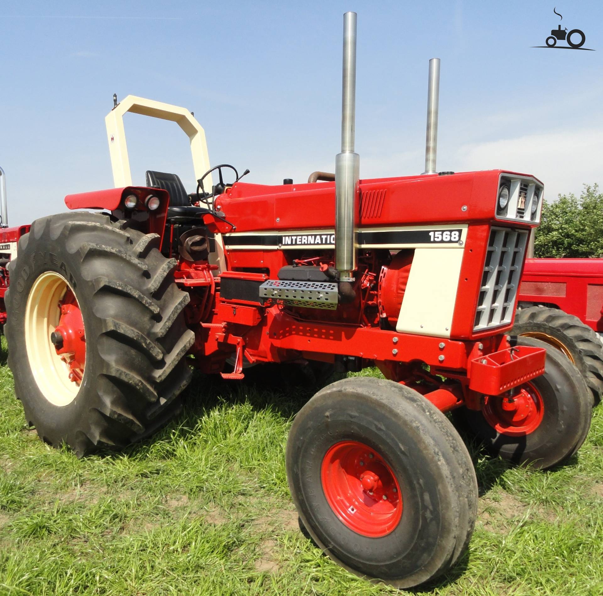 Foto International 1568 486024