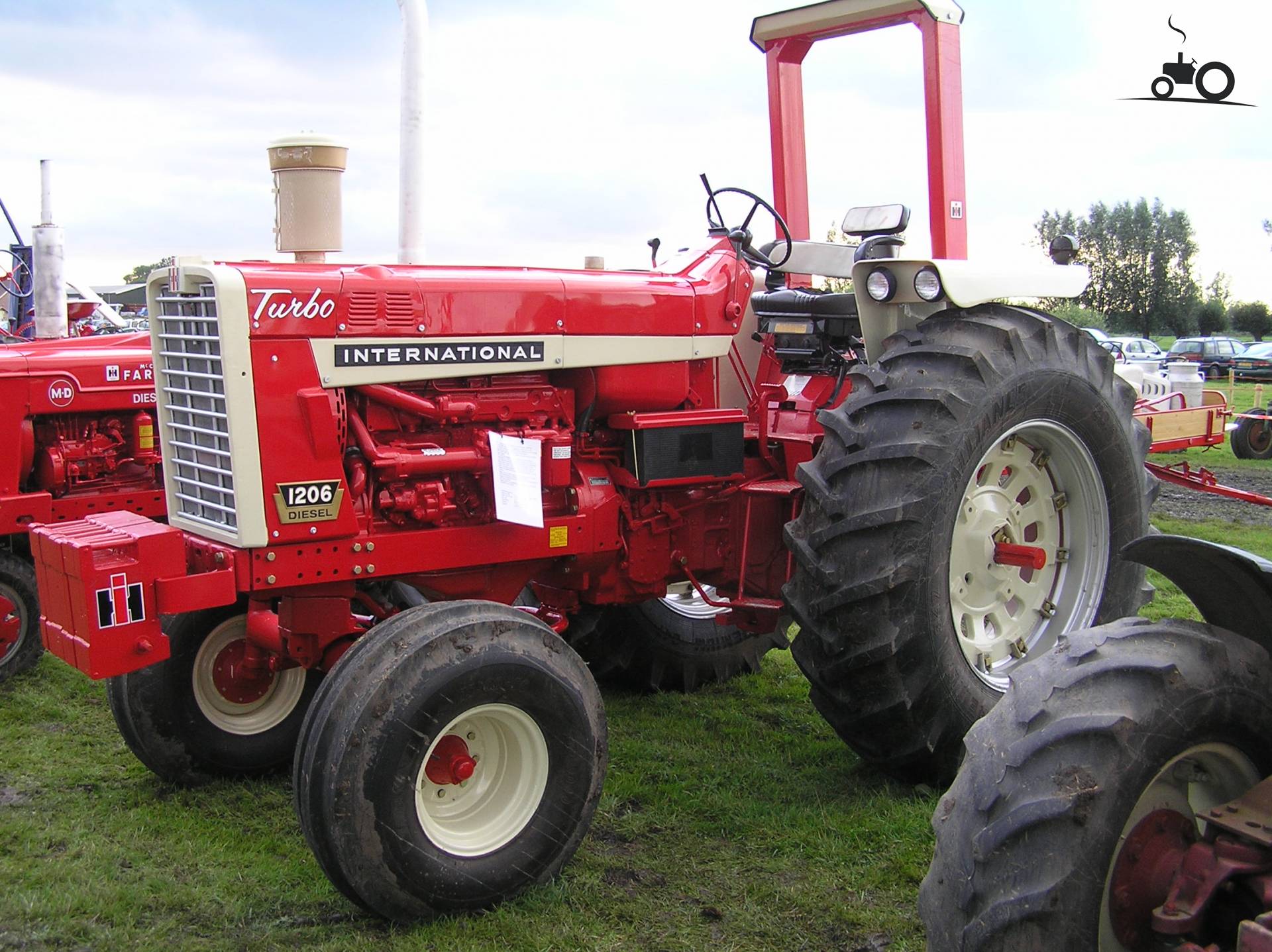 International 1206