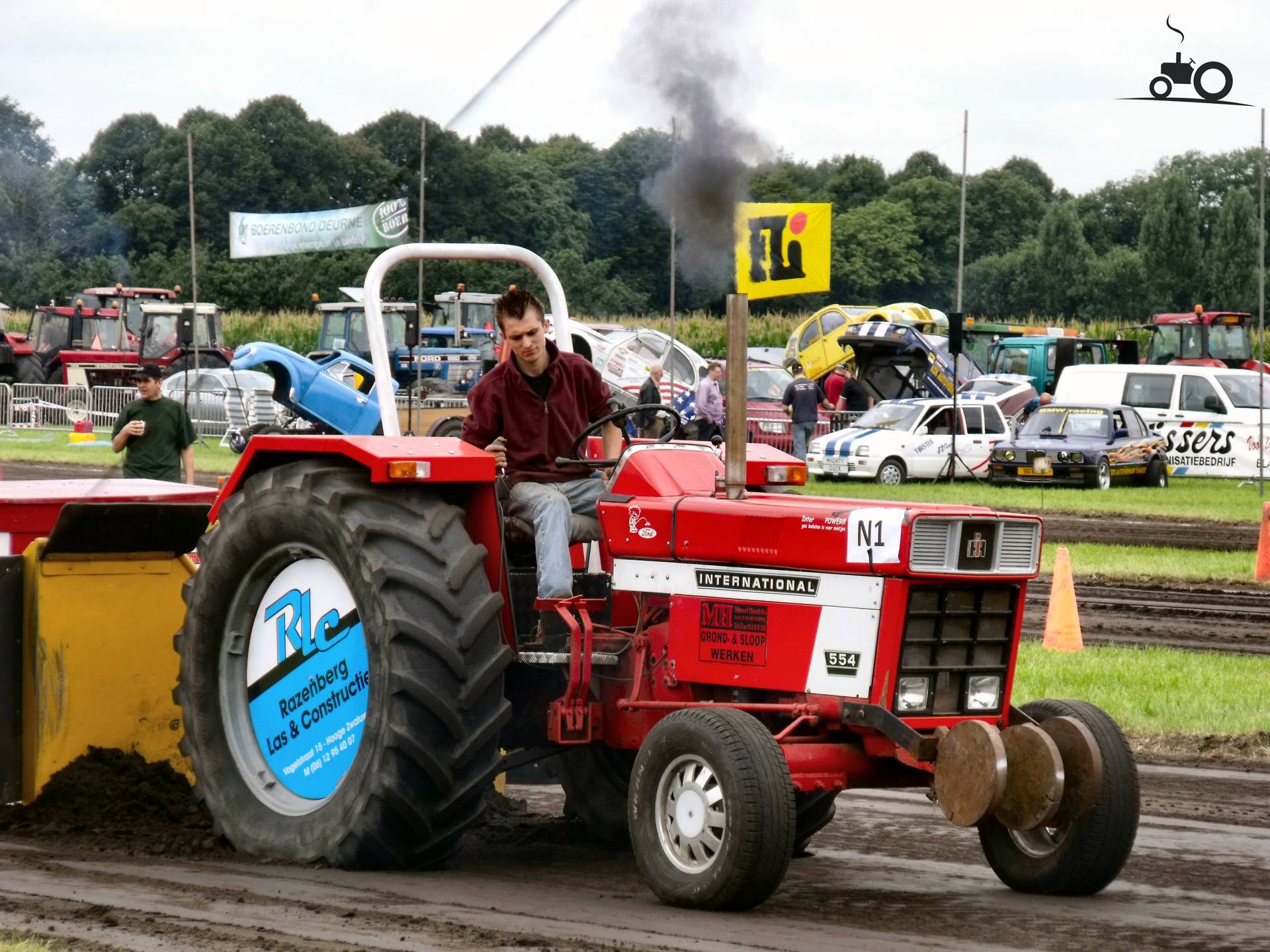 Foto International 554 523510