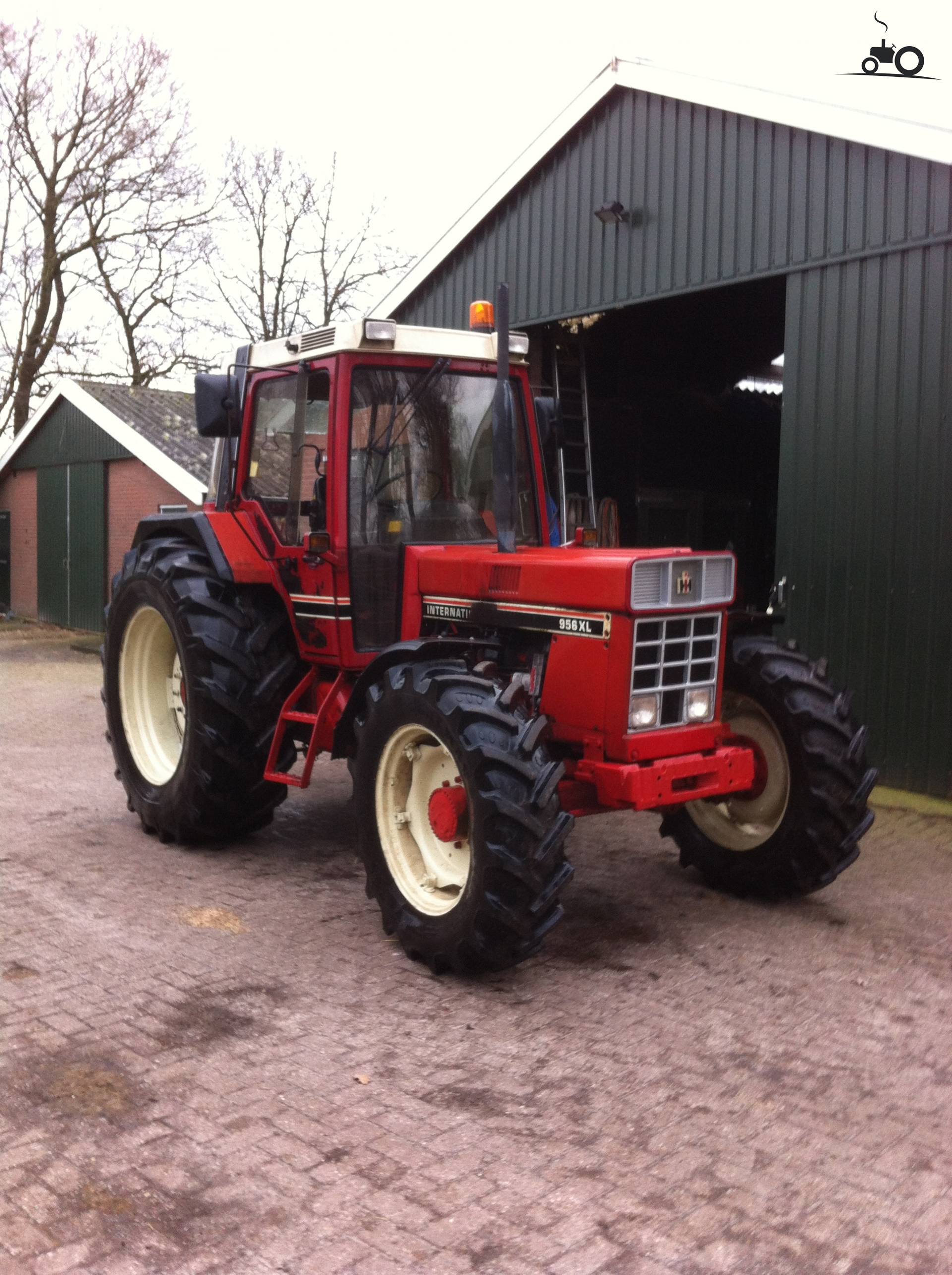 International 956 Fanclub - Specificaties, Foto's, Reviews & Forum