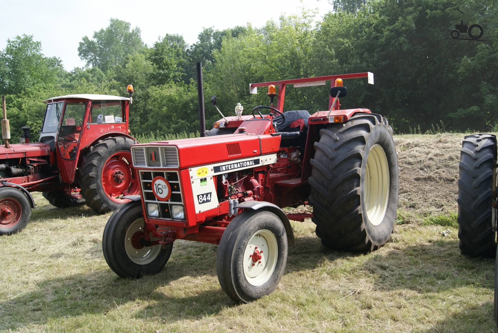 International 844 S France Tracteur Image 919733 