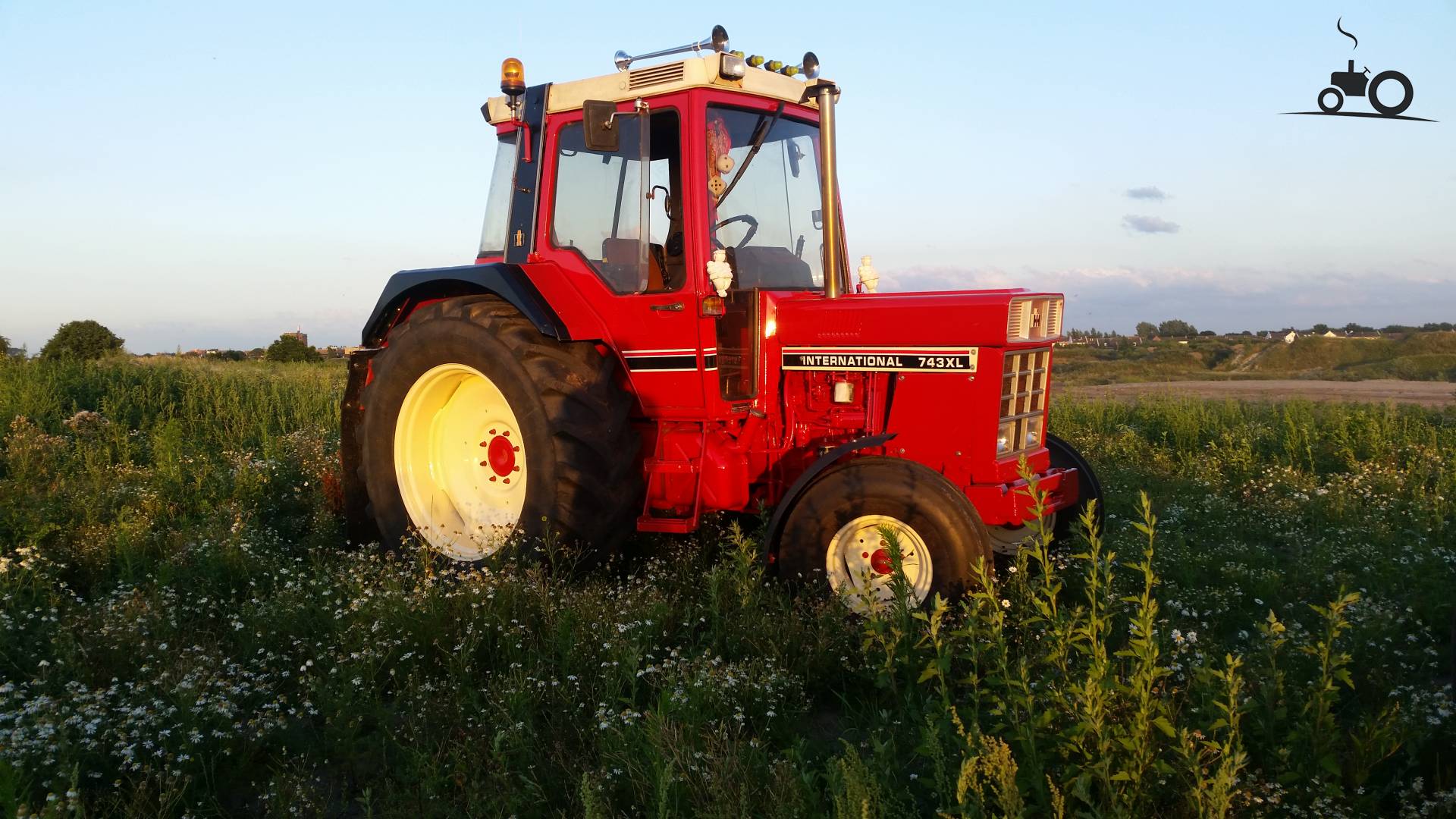 Foto International 743 XL 924910