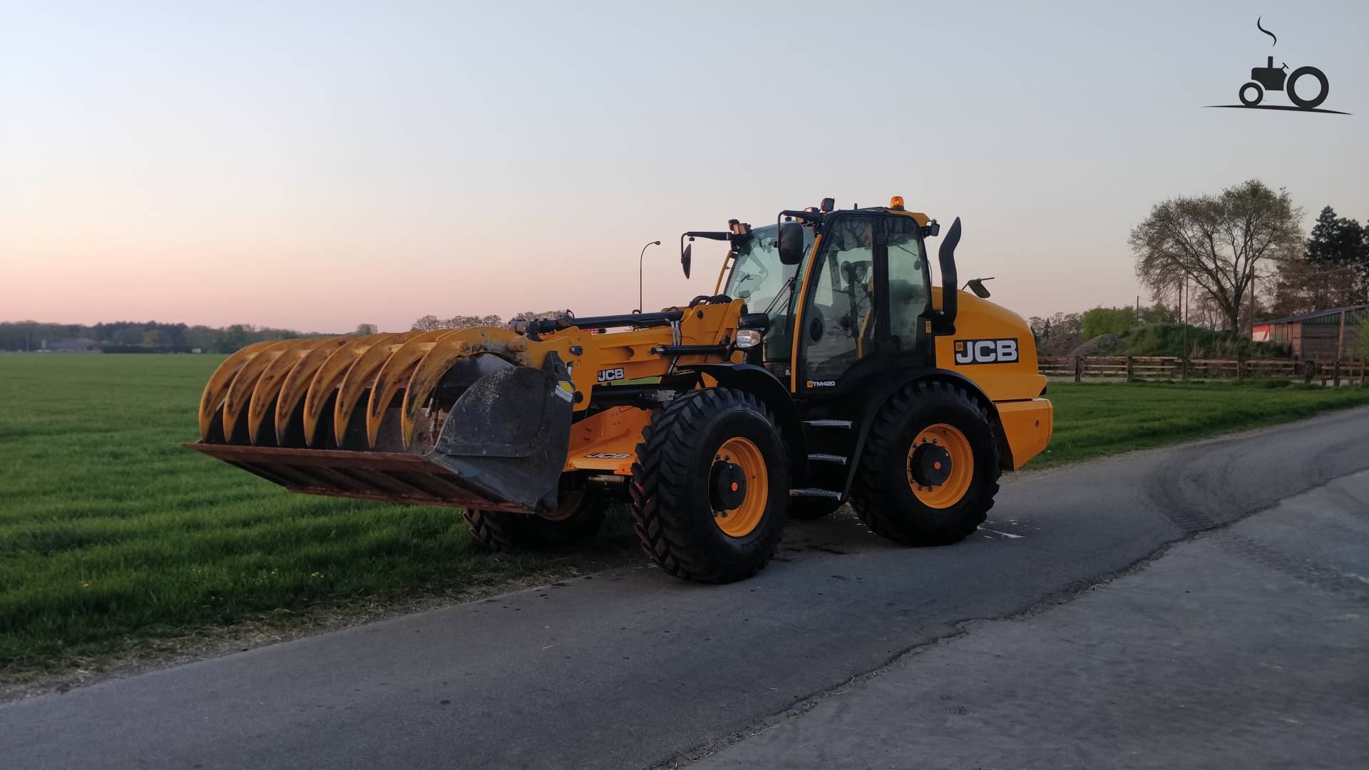 jcb 320