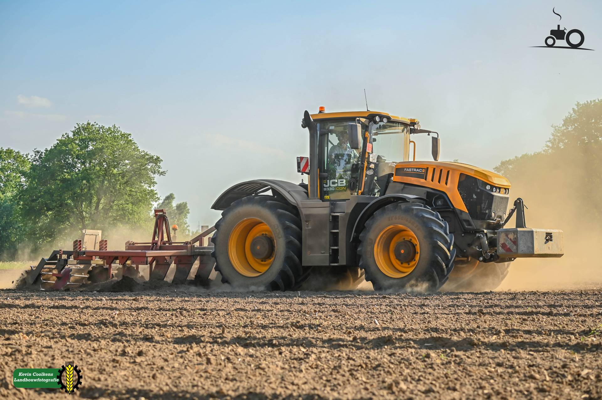 JCB Fastrac 8330 - Latest Updates, Photos & Videos - Page 1