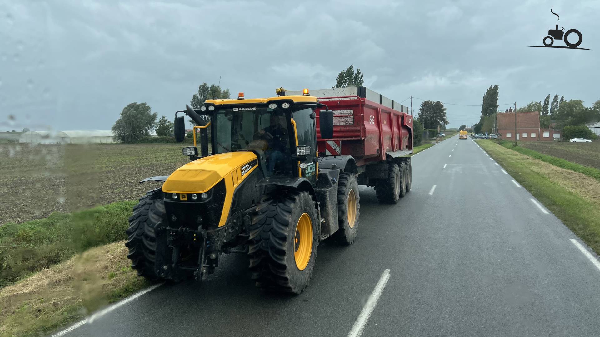 JCB Fastrac 4220 - Latest Updates, Photos & Videos - Page 1