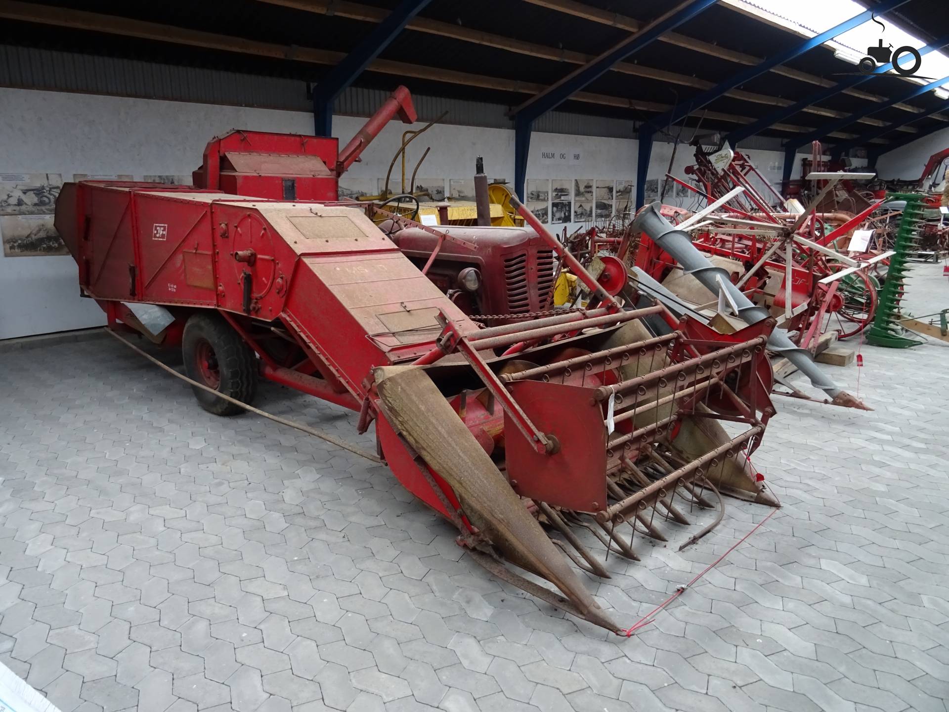 Foto JF Combine 1488938