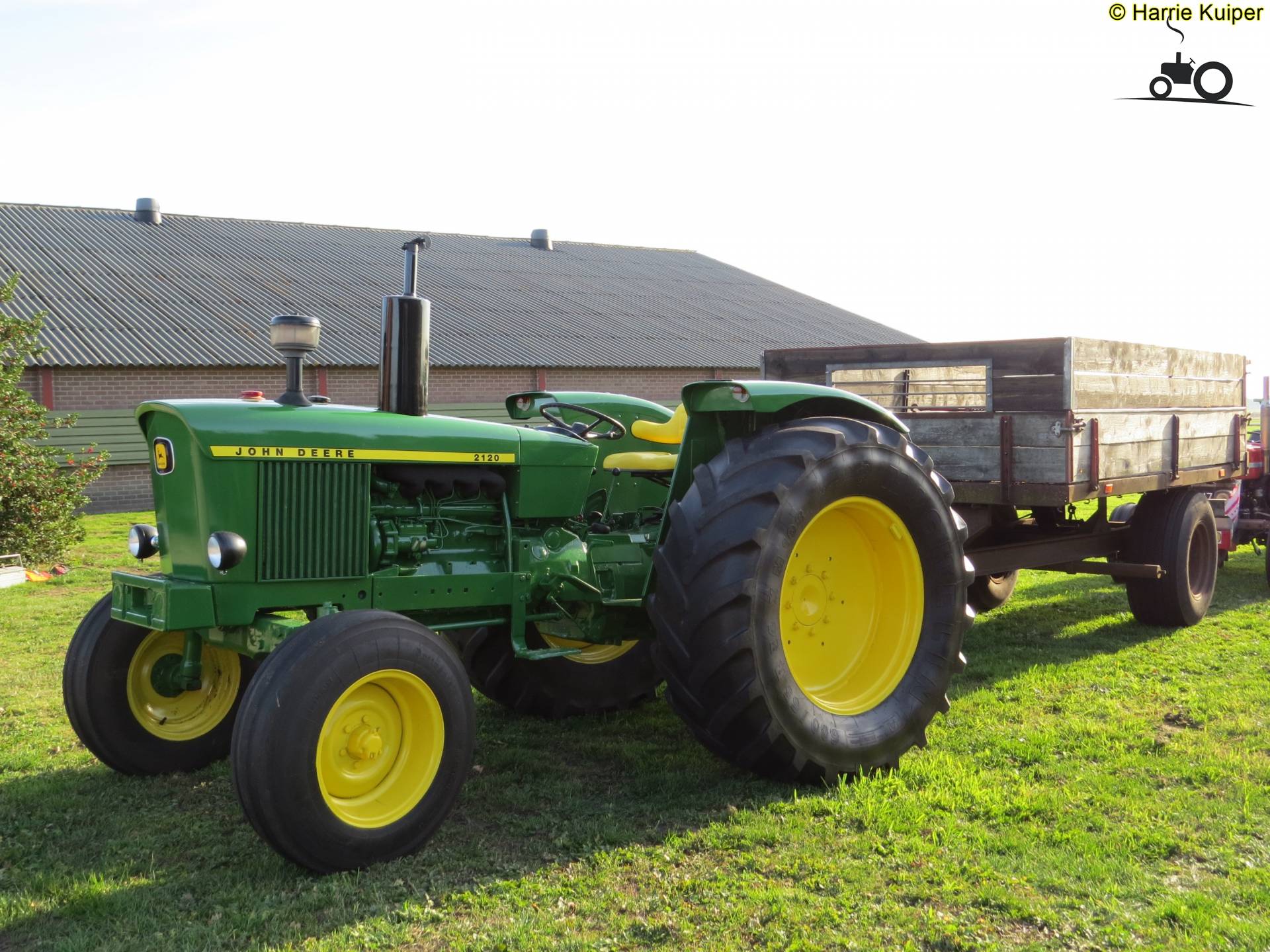 Foto John Deere 2120 #1264465