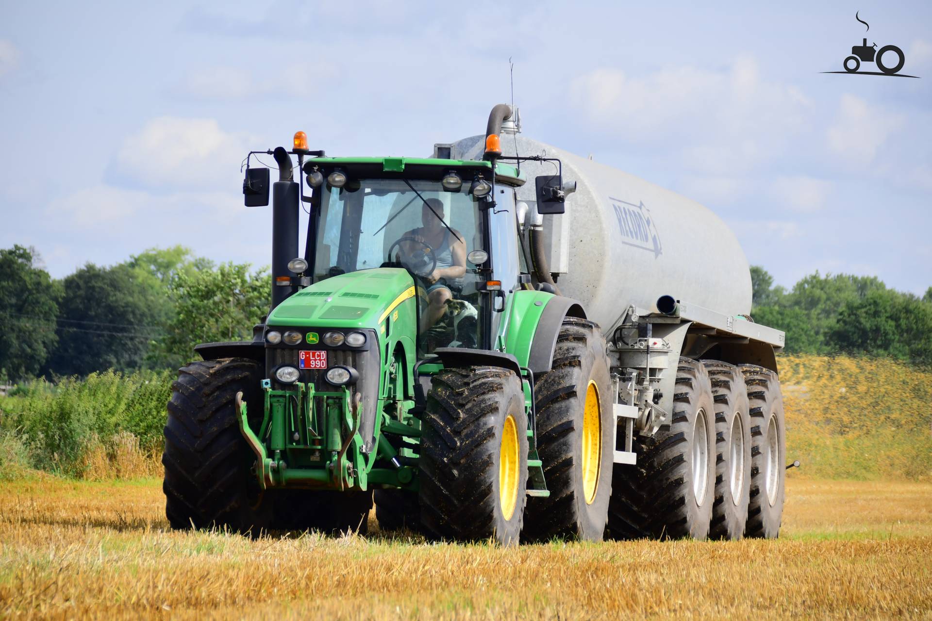 John Deere 8530