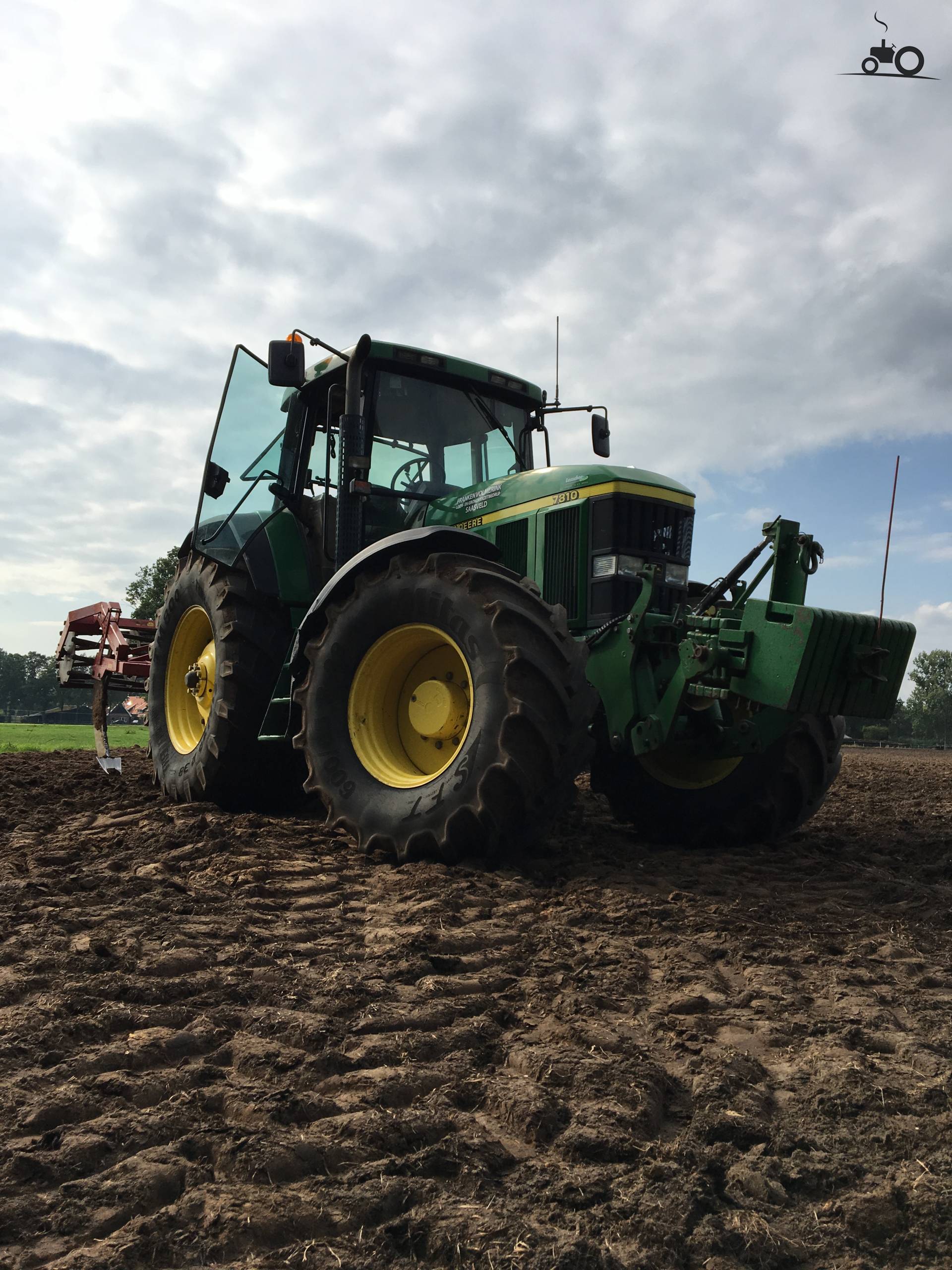 John Deere 7810