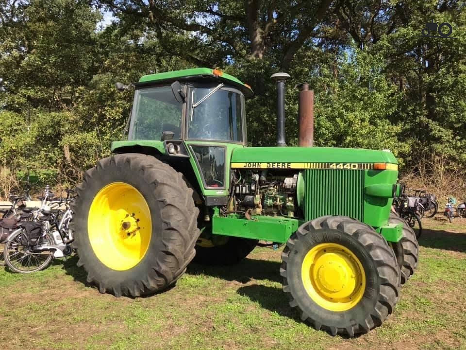 Foto John Deere 4440 #1314037