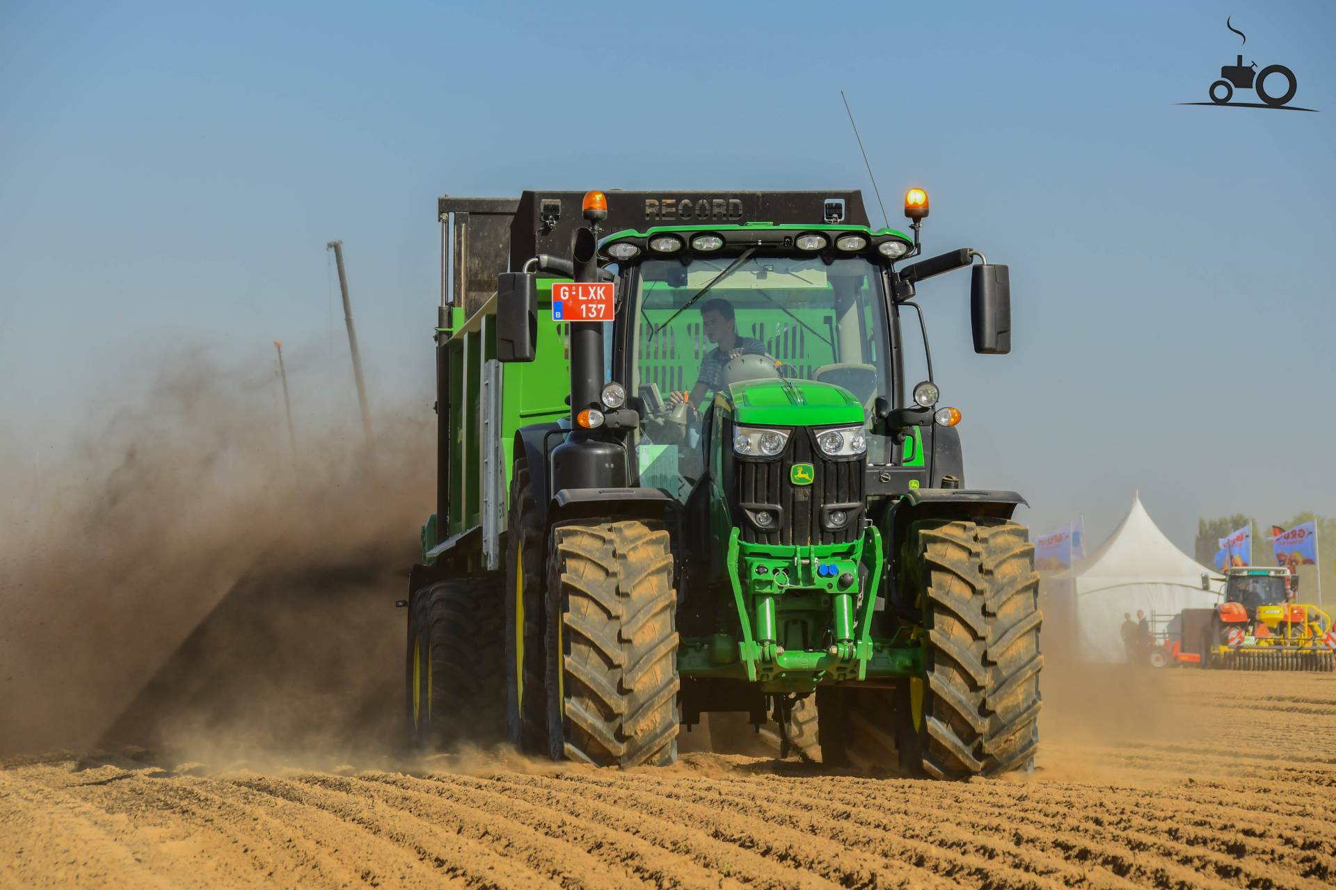 Foto John Deere 6215R #1331754