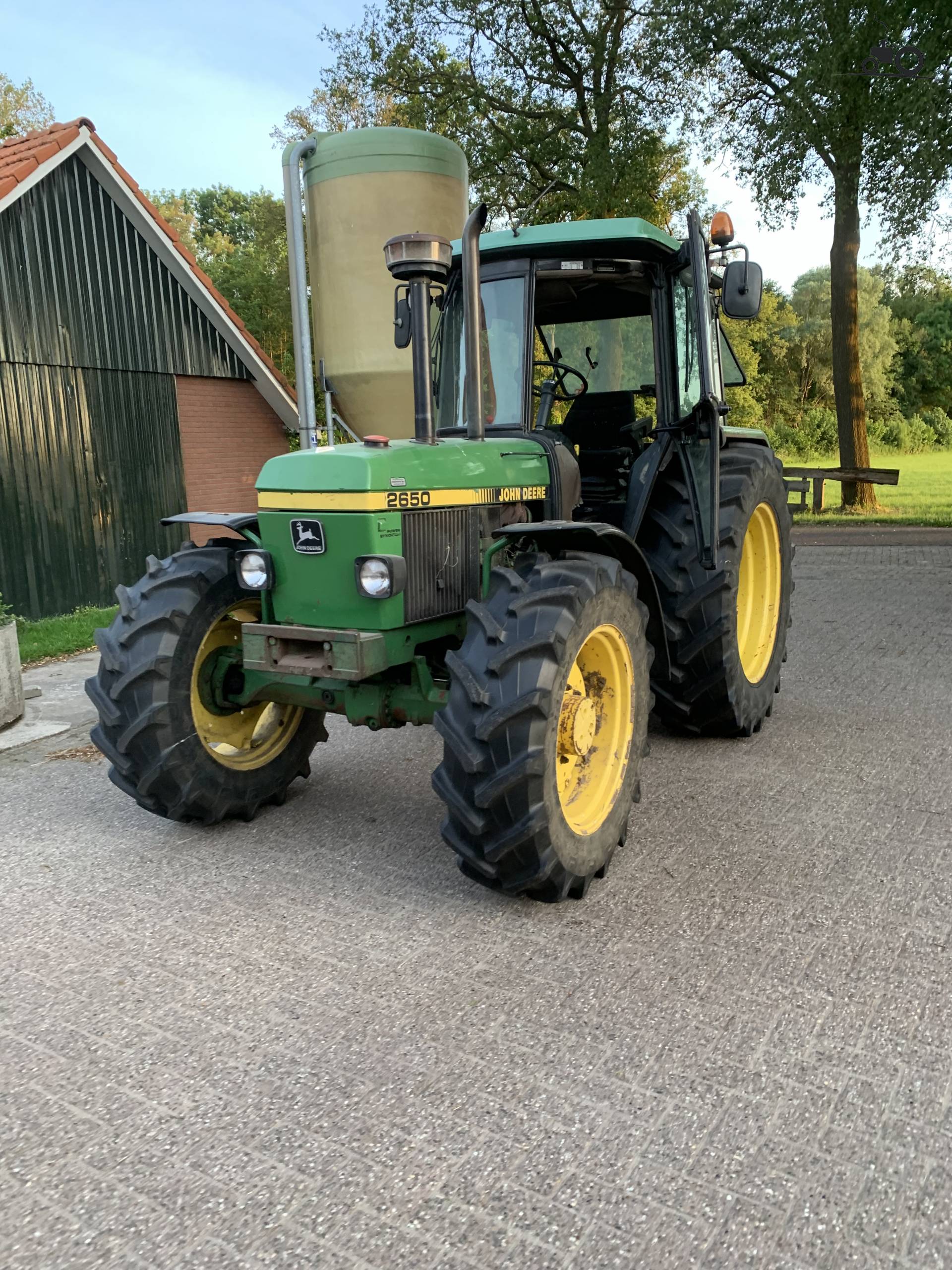 Foto John Deere 2650 #1446111