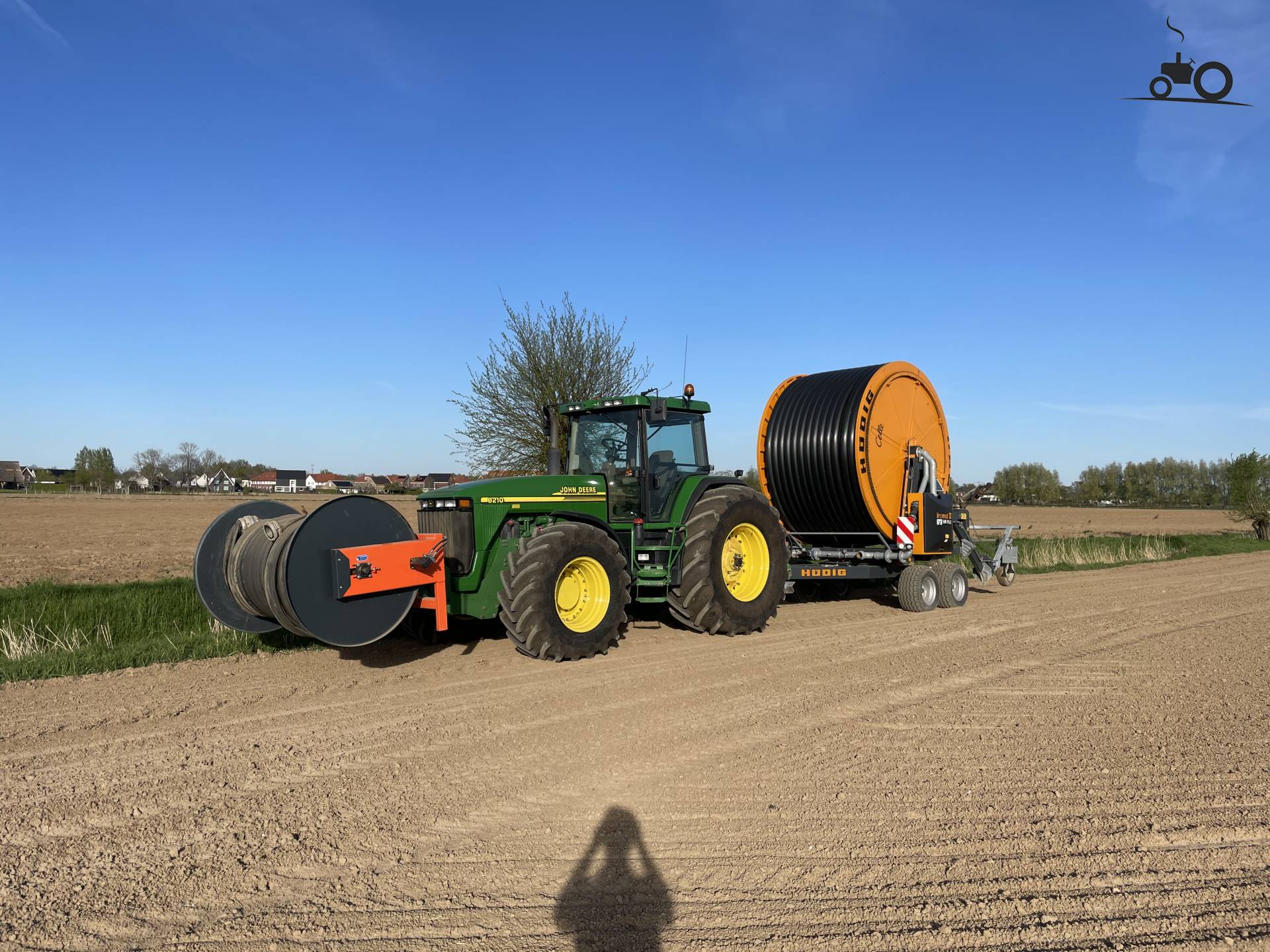 Foto John Deere 8210 #1467231