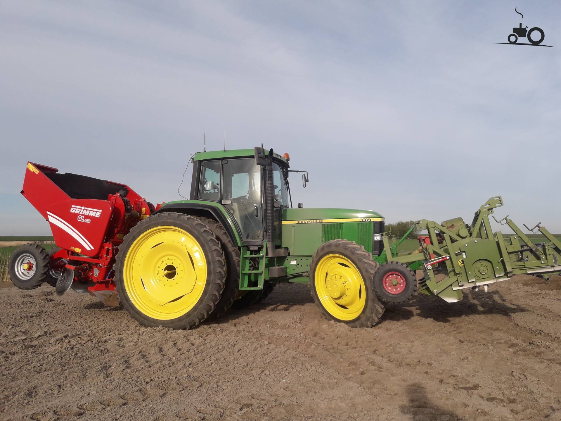 foto-john-deere-6910-1467238