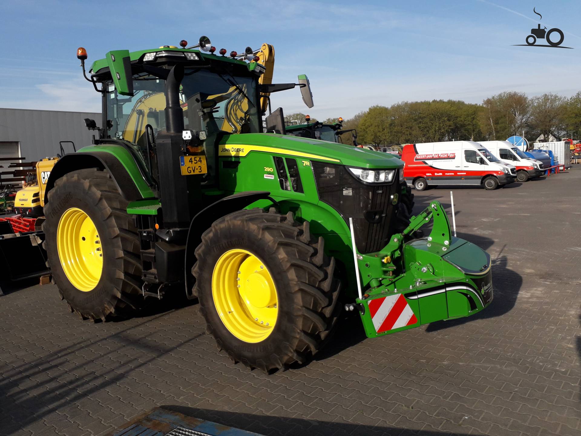 Foto John Deere 7R serie van Geert-Jan De Kok BV
