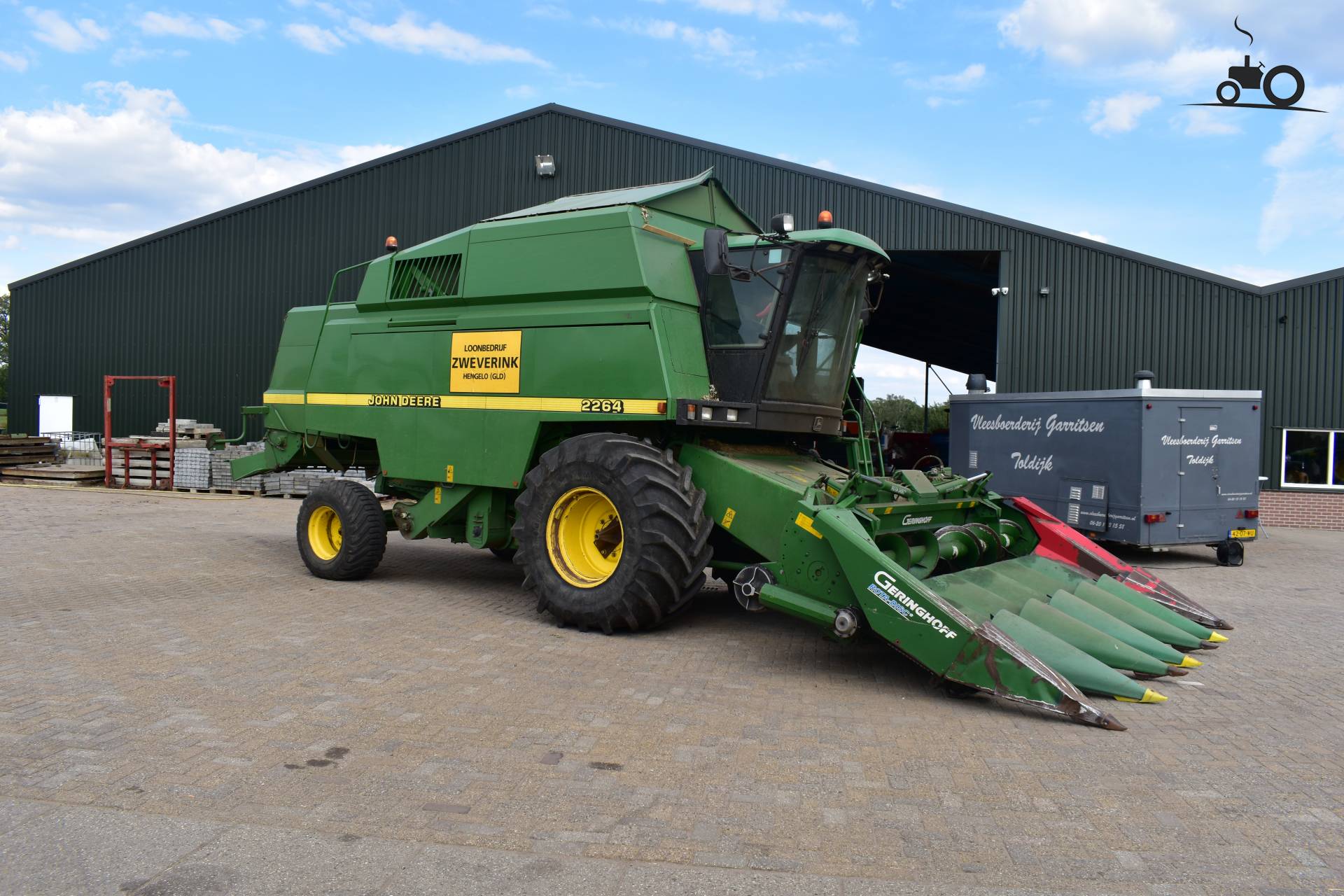 Foto John Deere 2264 #1491018