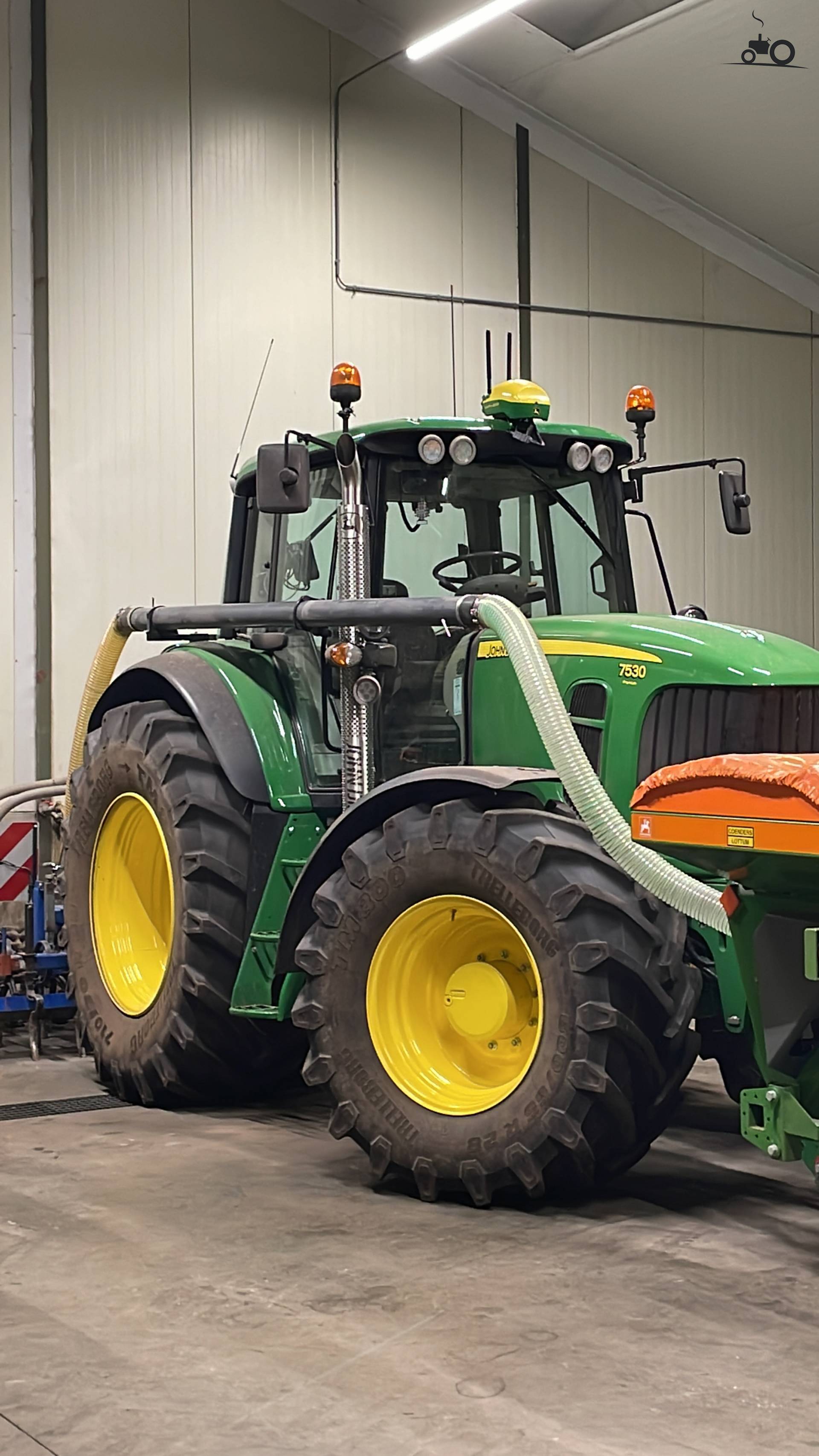 Rvs uitlaat gemonteerd