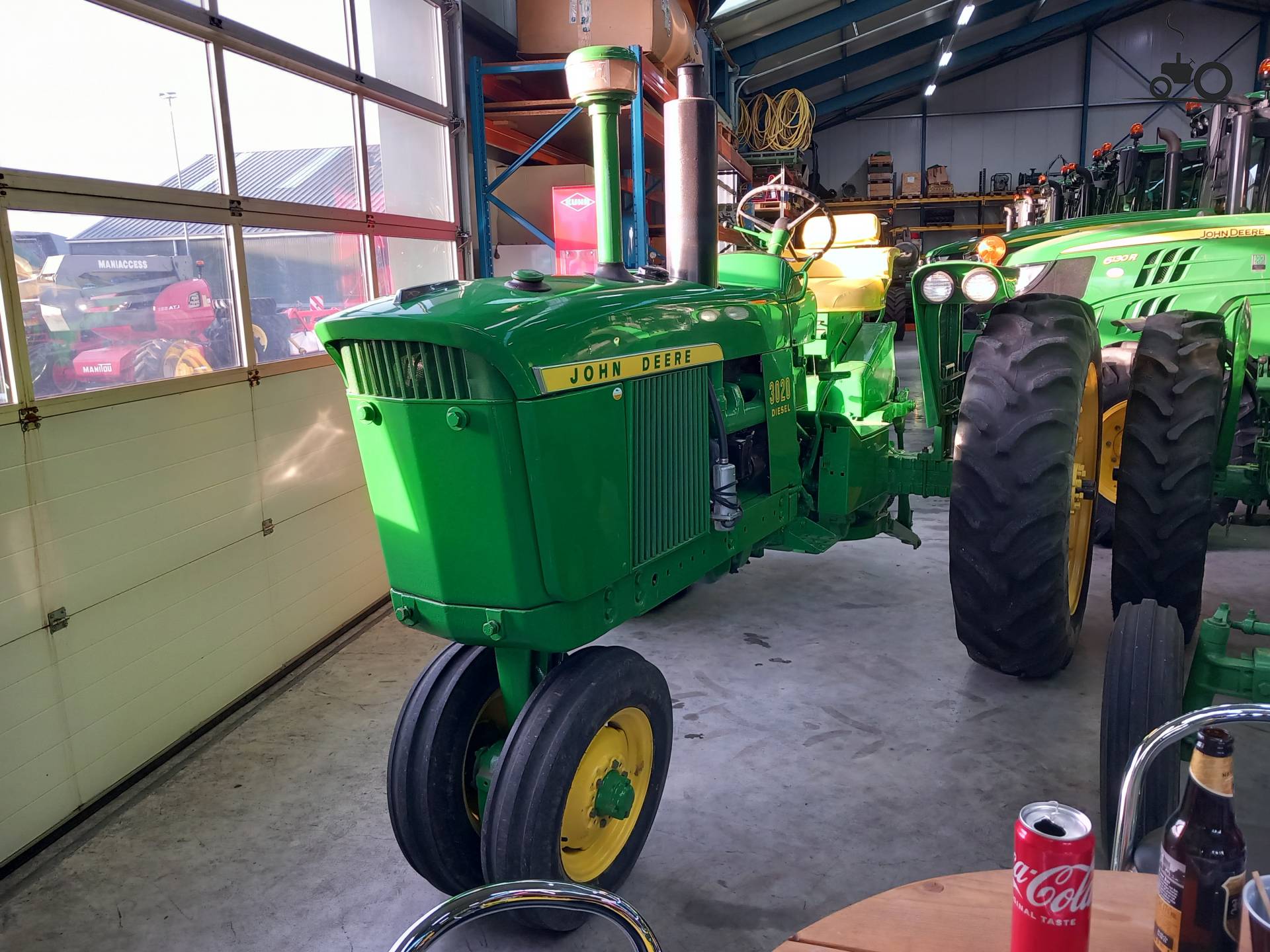 John Deere 3020