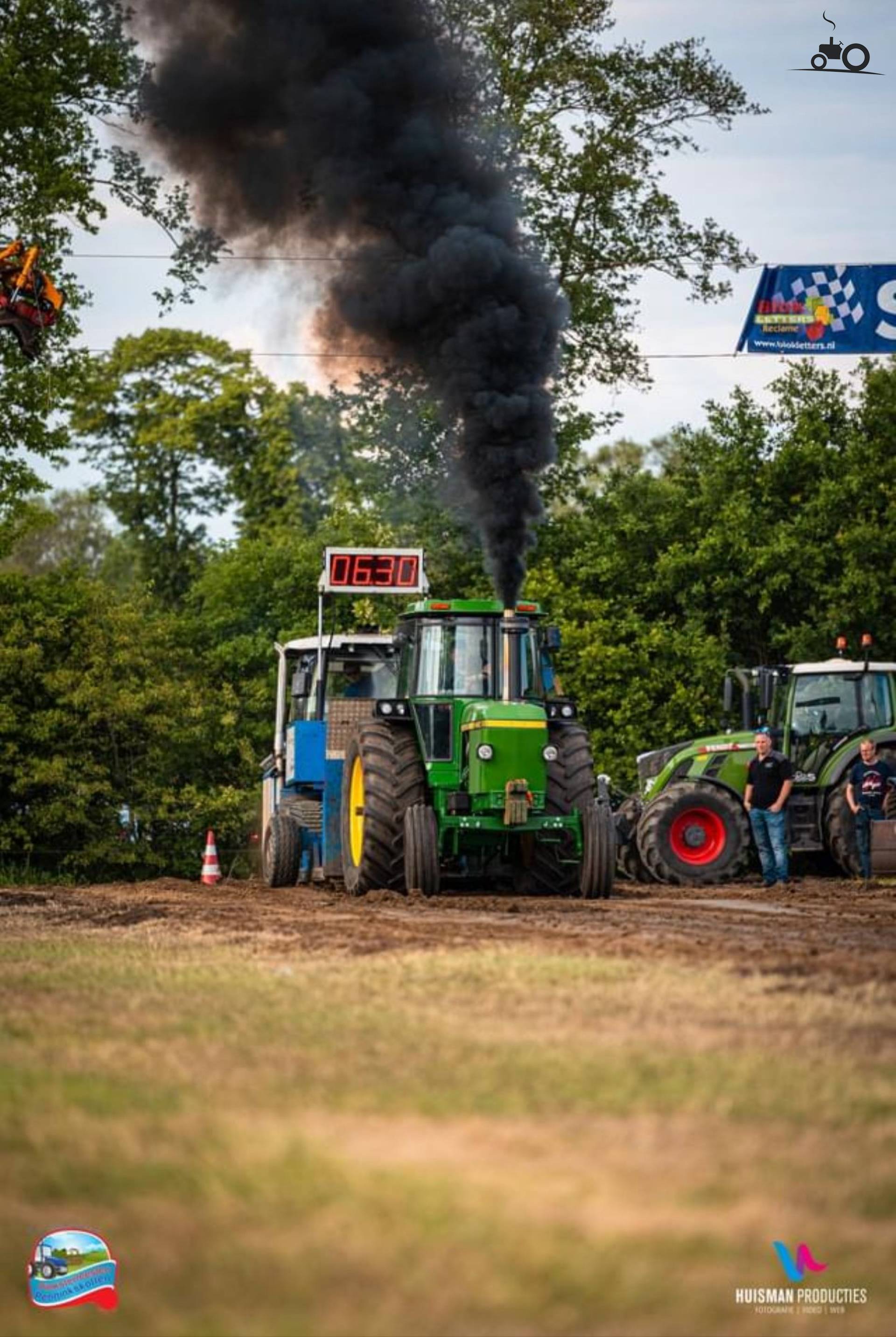 John Deere 4440 - Nachrichten, Fotos & Videos - Seite 1