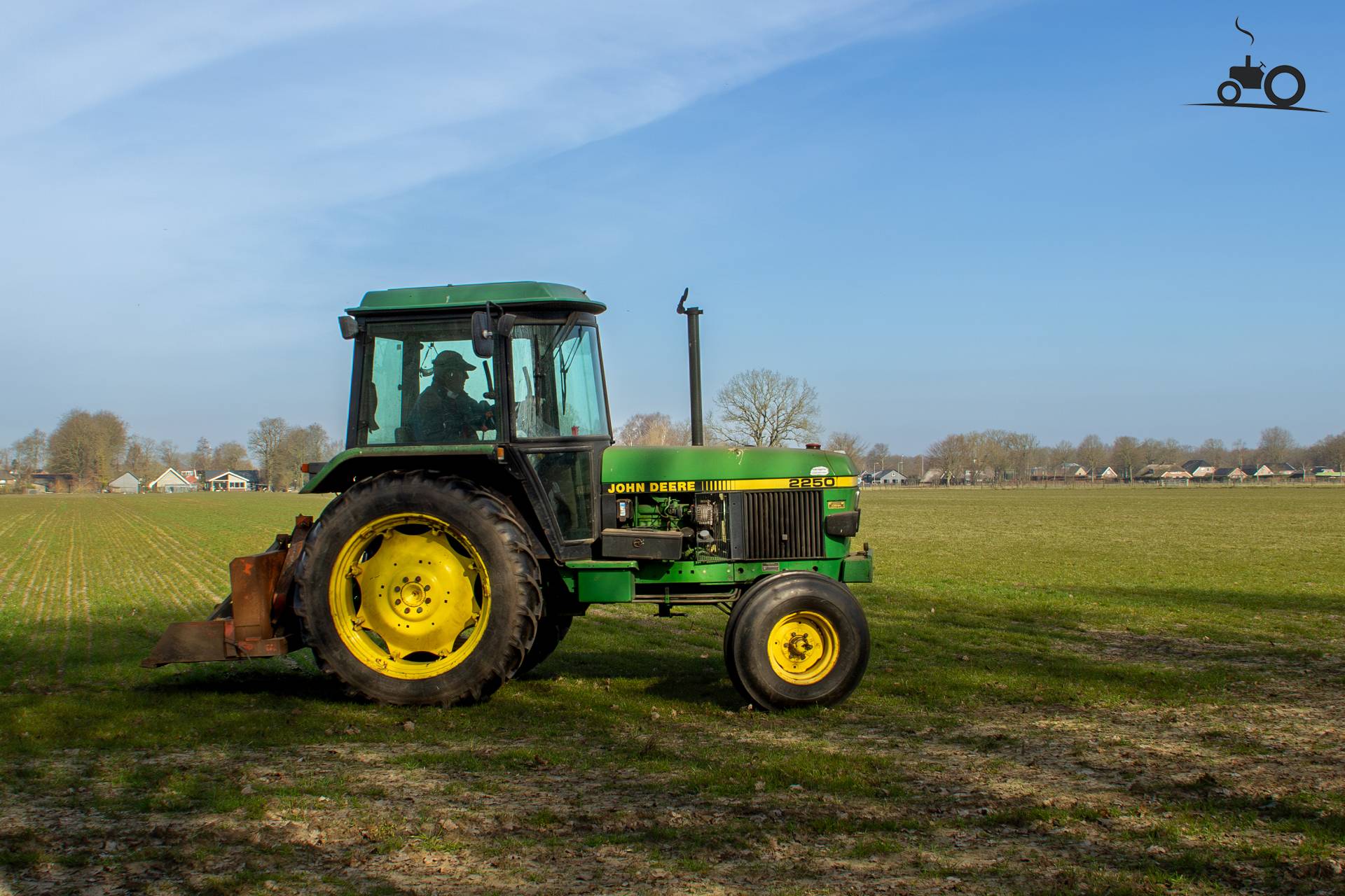 John Deere 2250