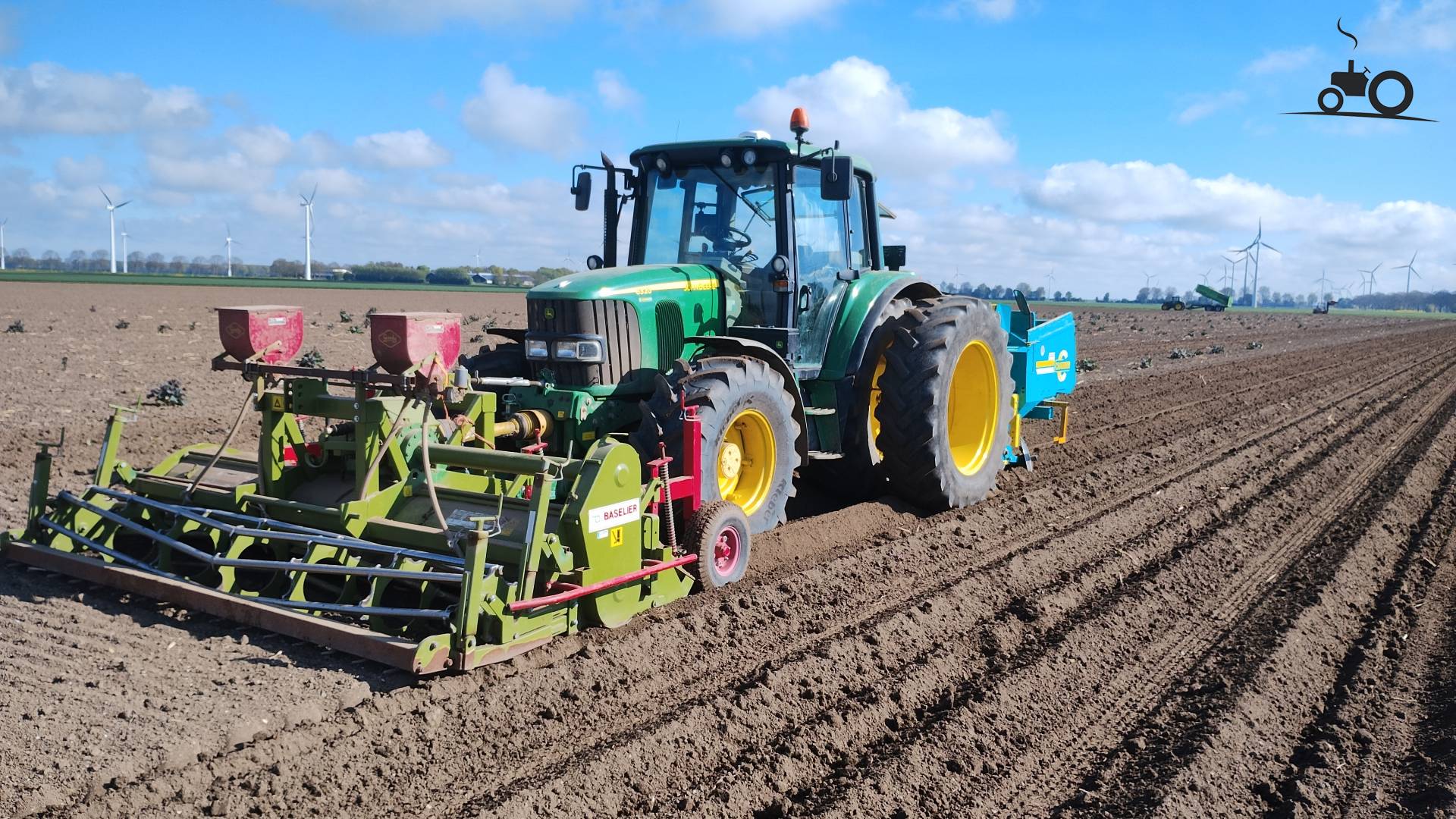 John Deere 6320