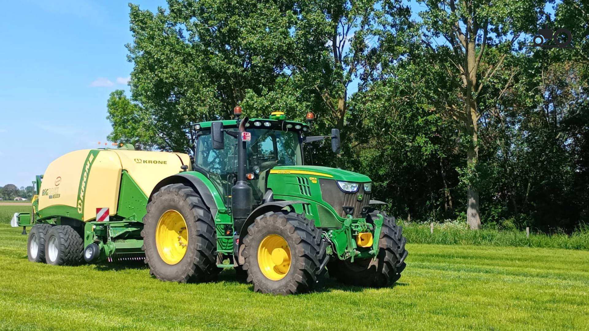 John Deere 4055