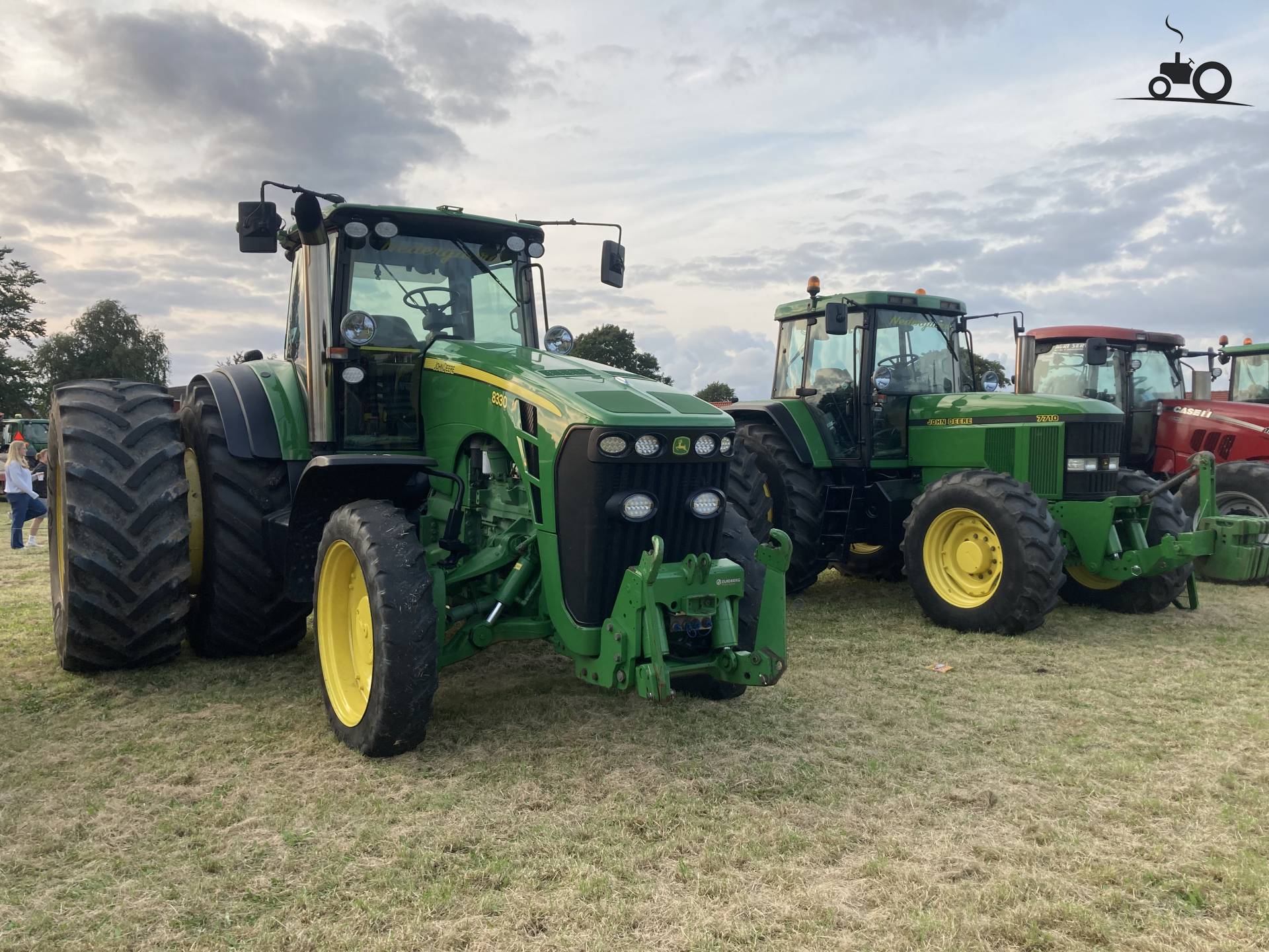 Foto John Deere 8330 #1631451