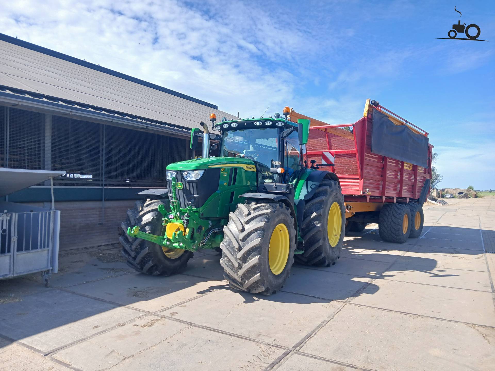 John Deere 6R 215